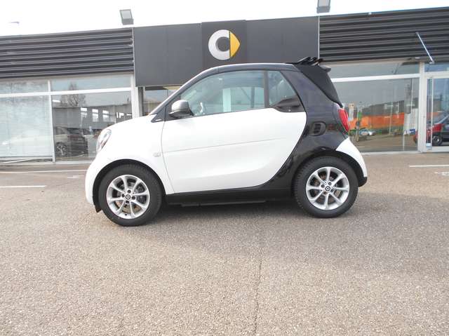 Imagine smart forTwo smart fortwo cabrio cabrio passion