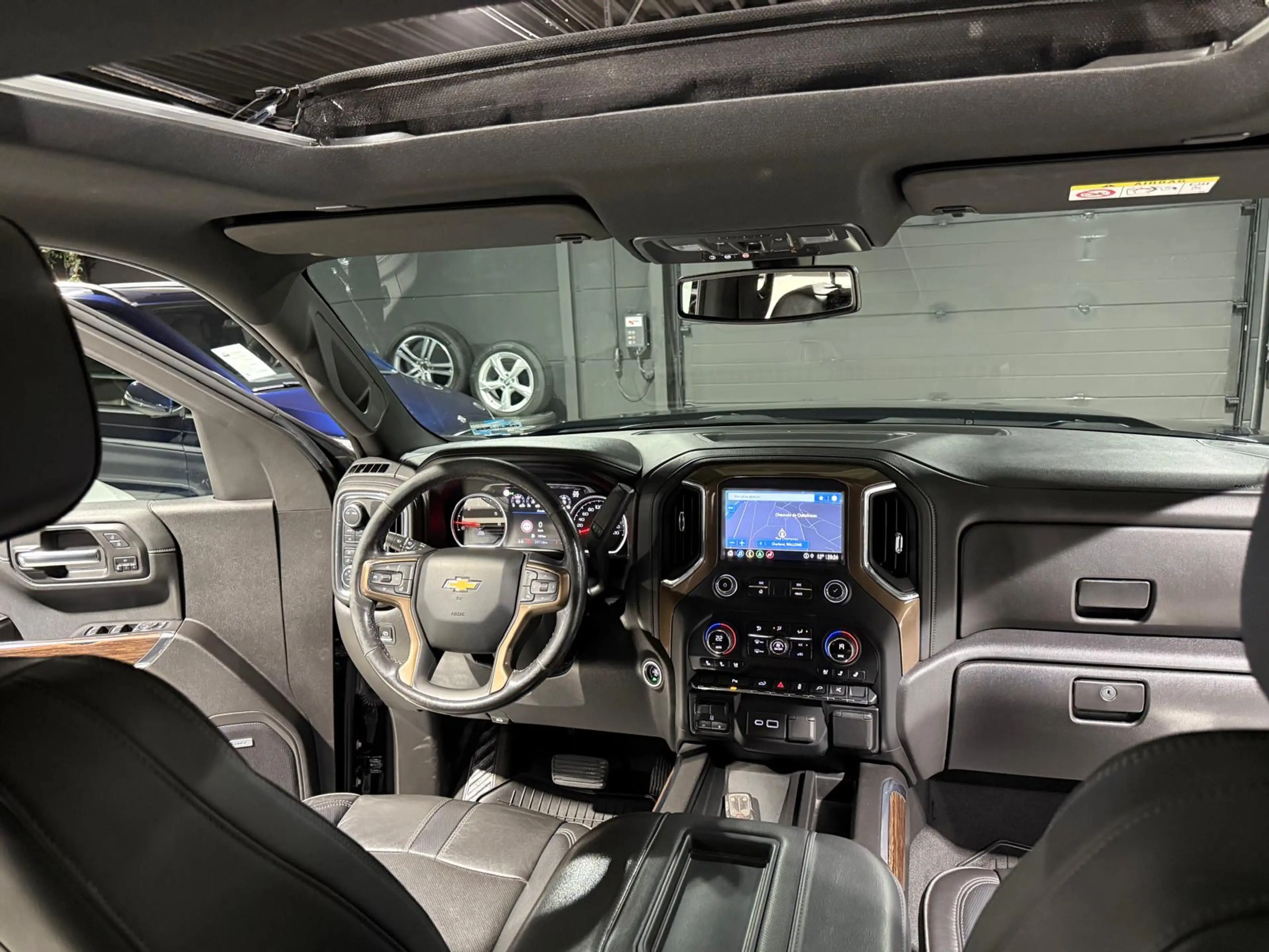 Chevrolet Silverado 6.2L V8 HIGH COUNTRY 4X4 426cv LPG full TVAC — photo 12