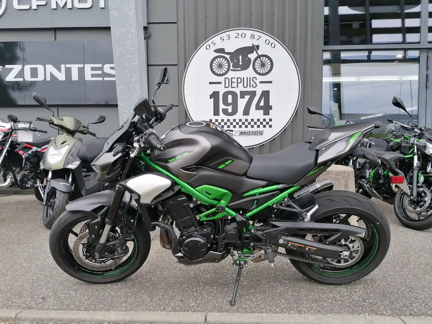 Kawasaki Z 900 Noir - 2