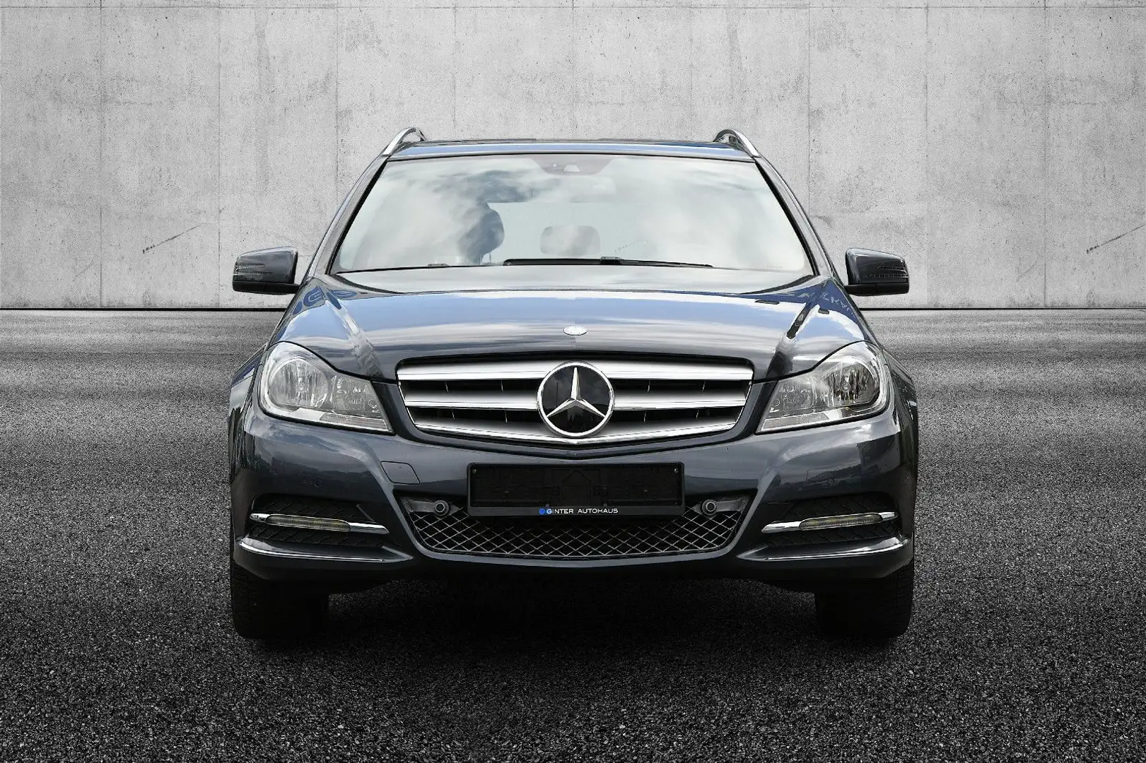 Mercedes-Benz C 180 T CGI BlueEfficiency Avantgarde*aus 2.Hand Grau - 2