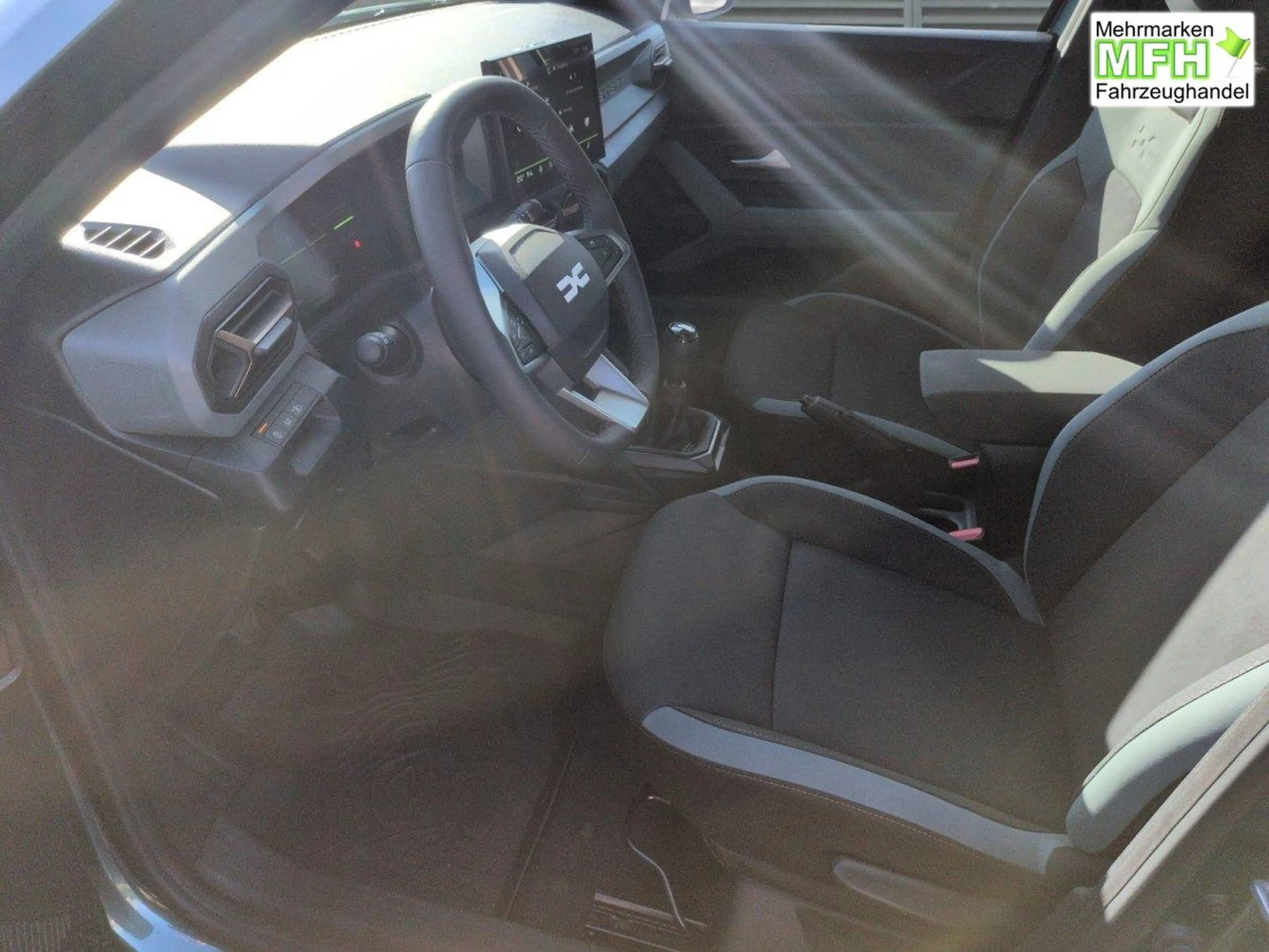Dacia Duster Extreme SHZ+LKHZ+RFK TCe 140 103 kW (140 PS), S... — photo 3
