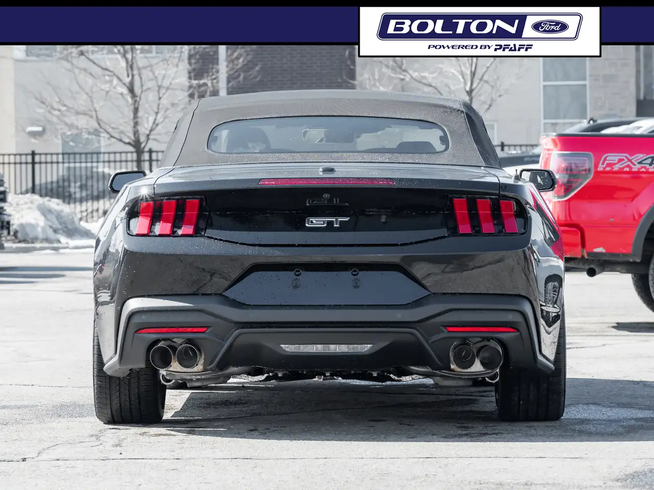 Ford Mustang снимка Ford Mustang