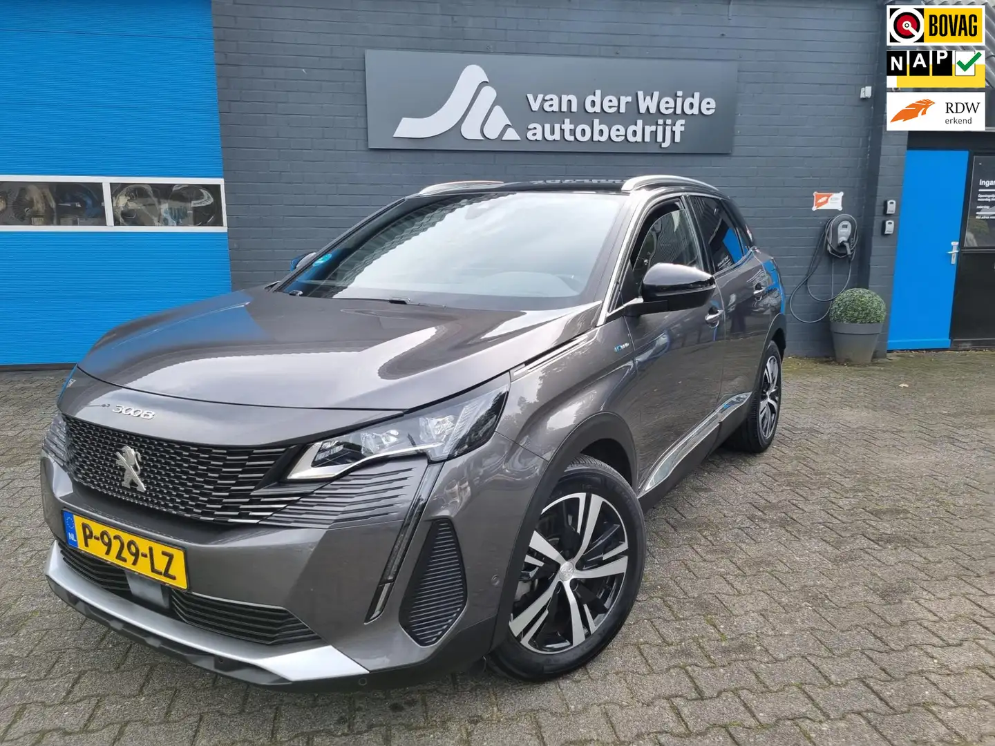 Peugeot 3008 1.6 HYbrid 225 GT Pack Business Grijs - 1