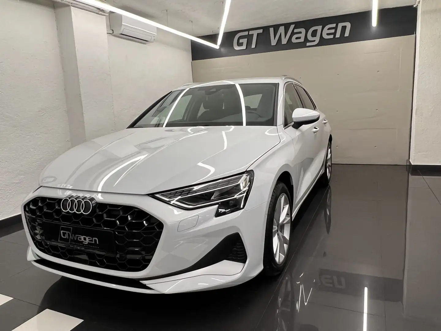 Audi A3 Sportback 30 TFSI Advanced S tronic Blanc - 2