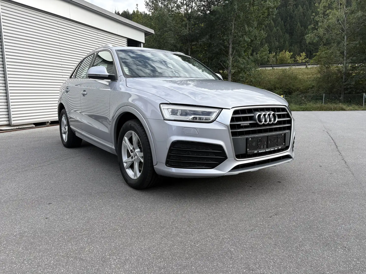 Audi Q3 2,0 TDI Intense + quattro - 2