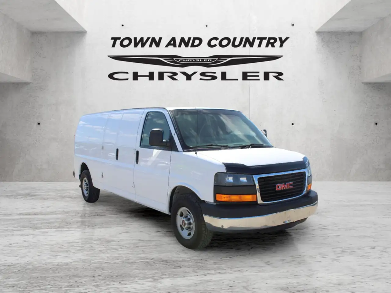 GMC Savana снимка GMC Savana