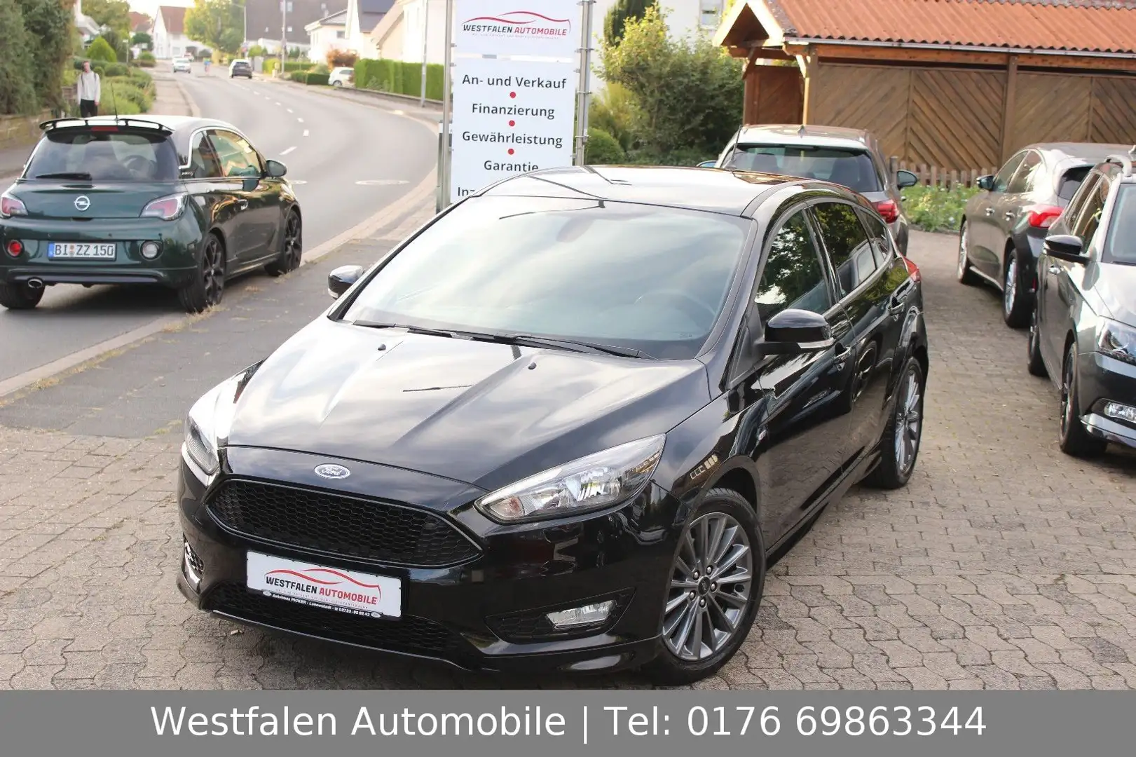 Ford Focus 1,0EcoBoost 125PS ST-Line|1Hand|AppCarPLay Schwarz - 1