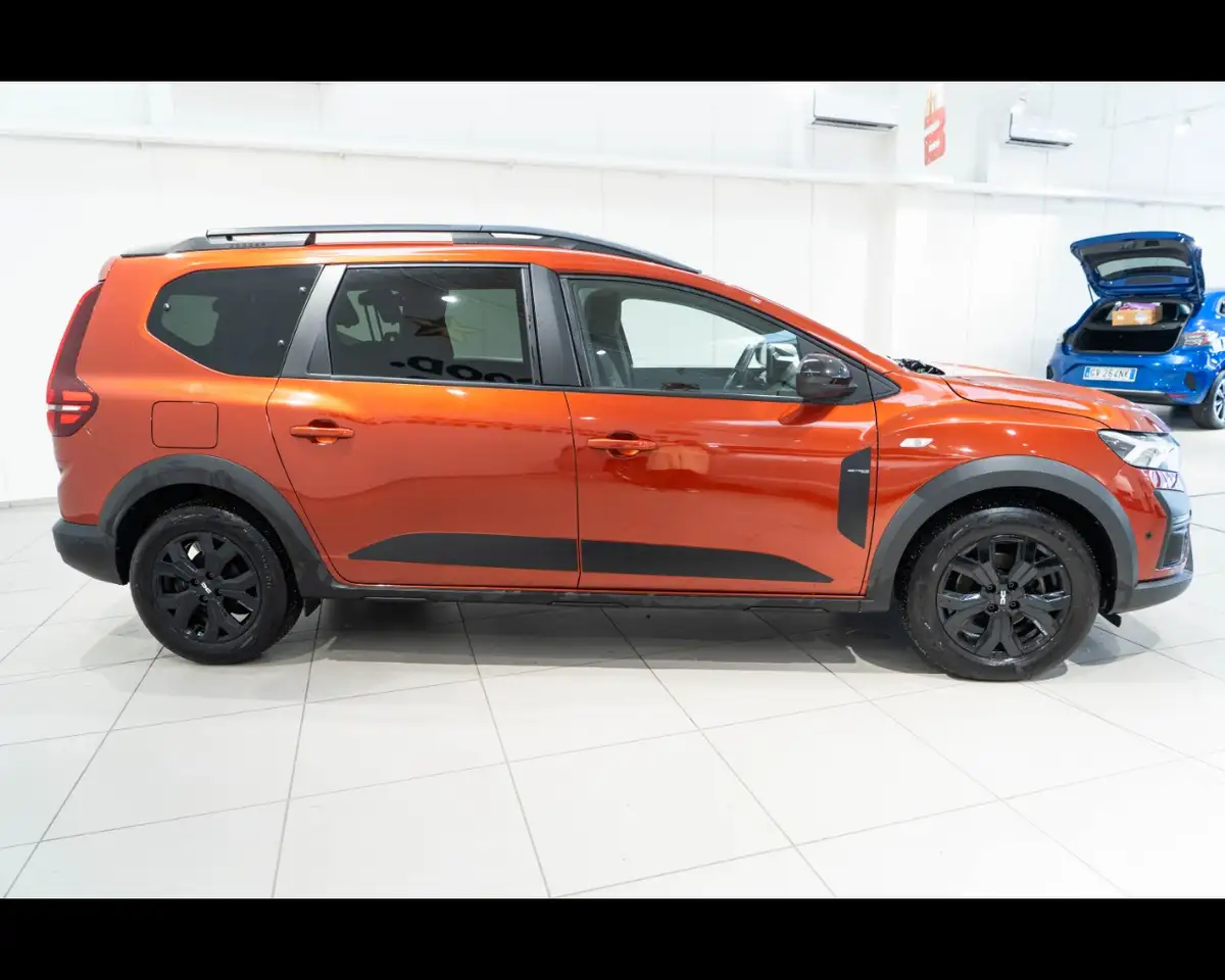 Dacia Jogger 1.0 TCe GPL 100 CV 7 posti Extreme 6