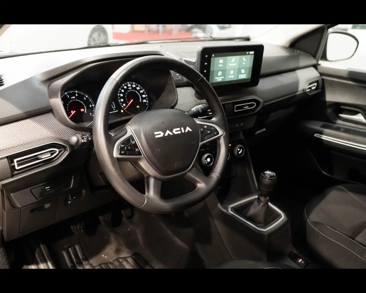 Dacia Jogger 1.0 TCe GPL 100 CV 7 posti Extreme 12