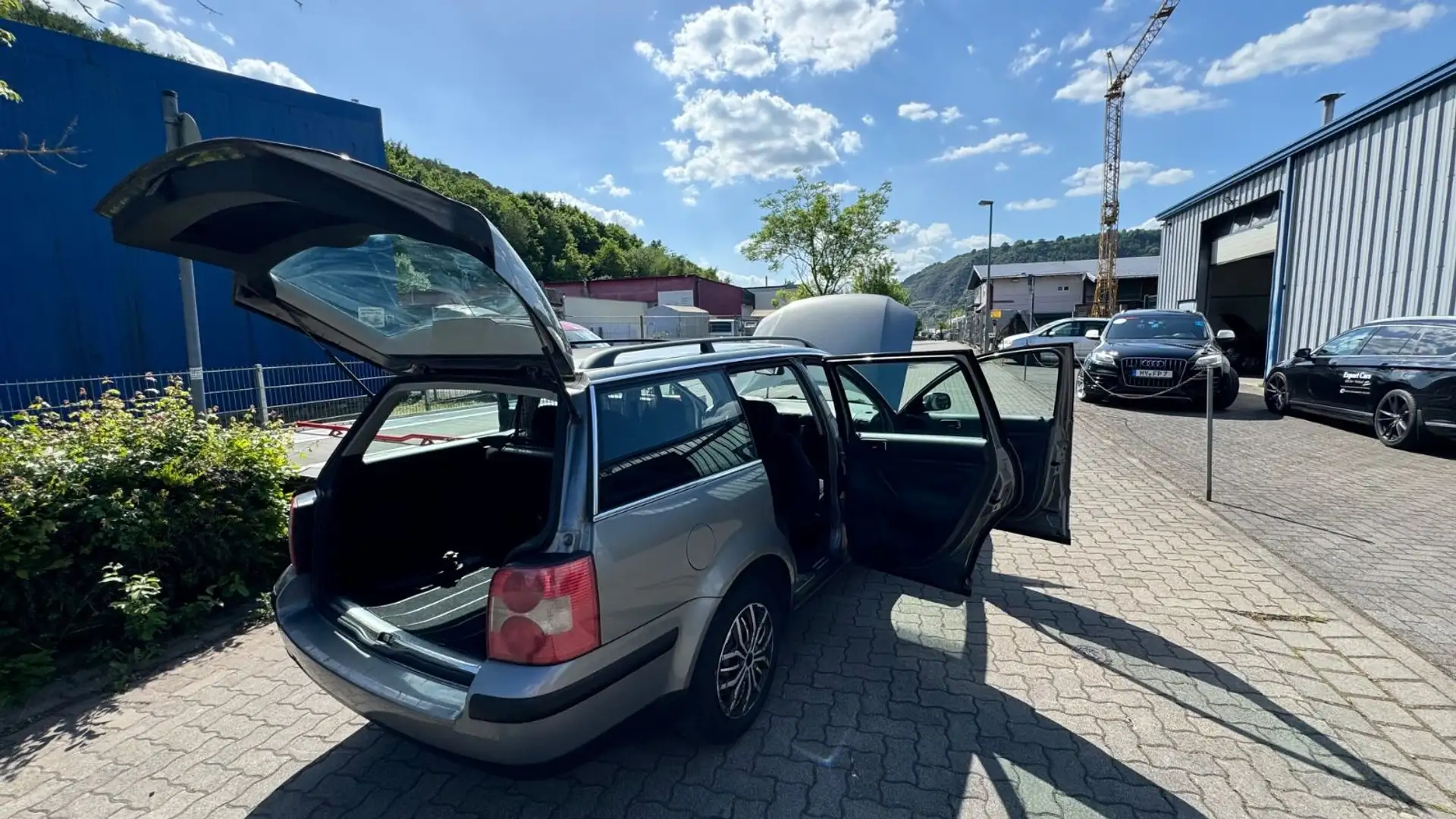 Volkswagen Passat Variant PassatKB AHK 1.Hd.KEIN TÜV MIT DPF!GrünePLK!FP!! Grey - 2