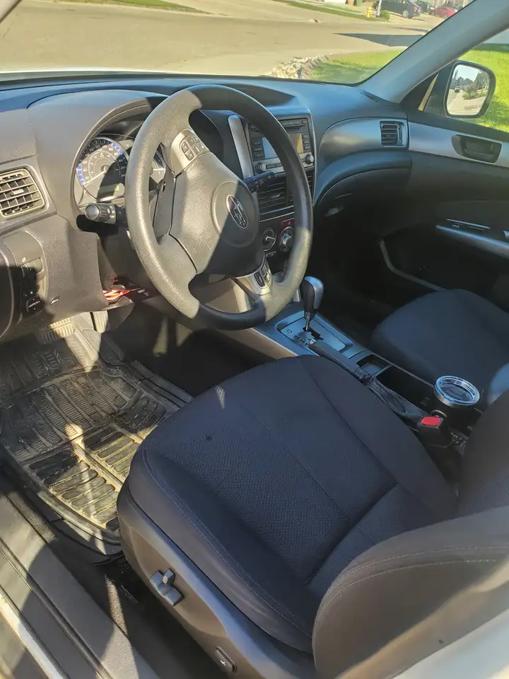 Subaru Forester снимка Subaru Forester