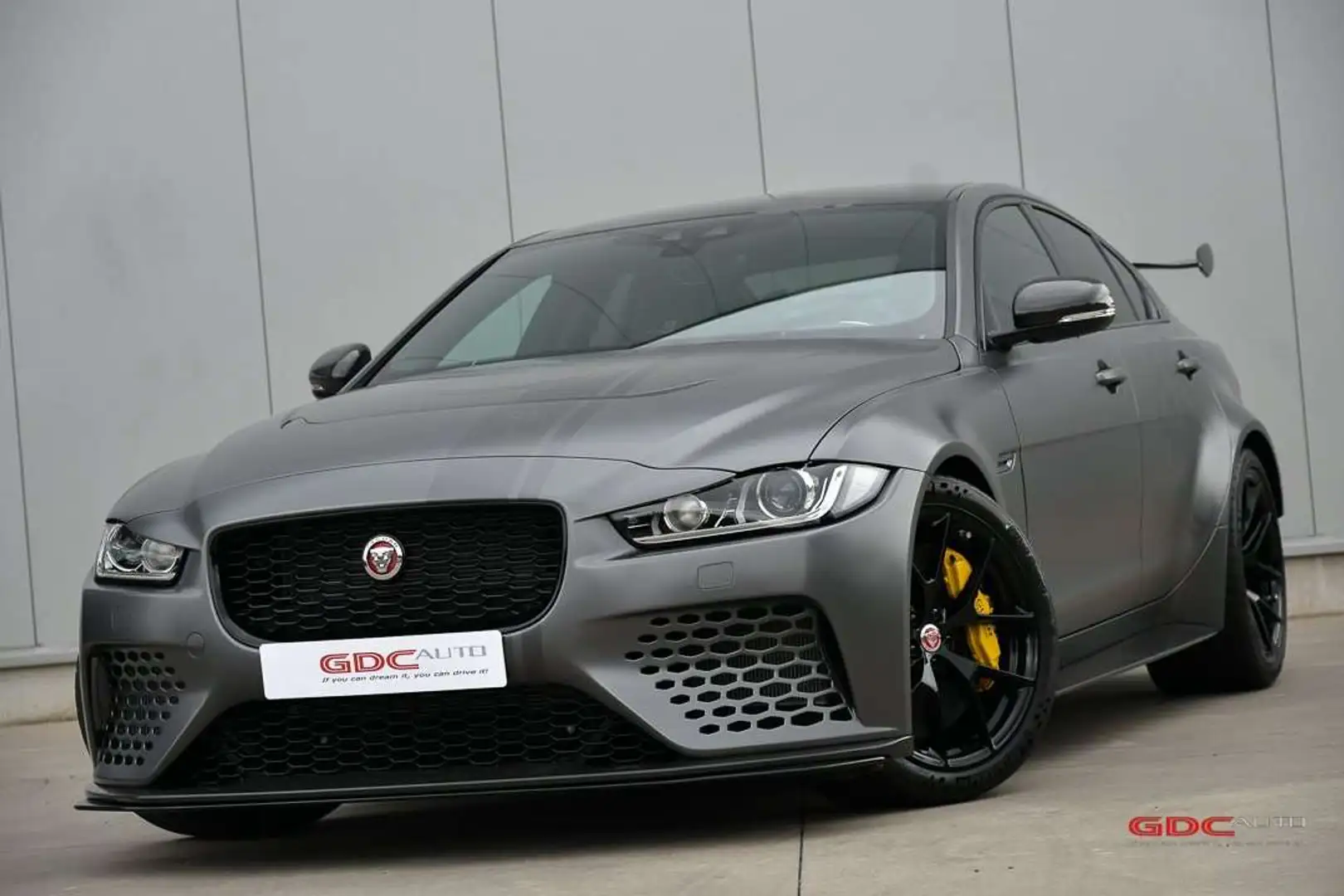 Jaguar XE XE Project 8 SV I TRACK PACK PLUS I 1ST OWNER Gris - 2