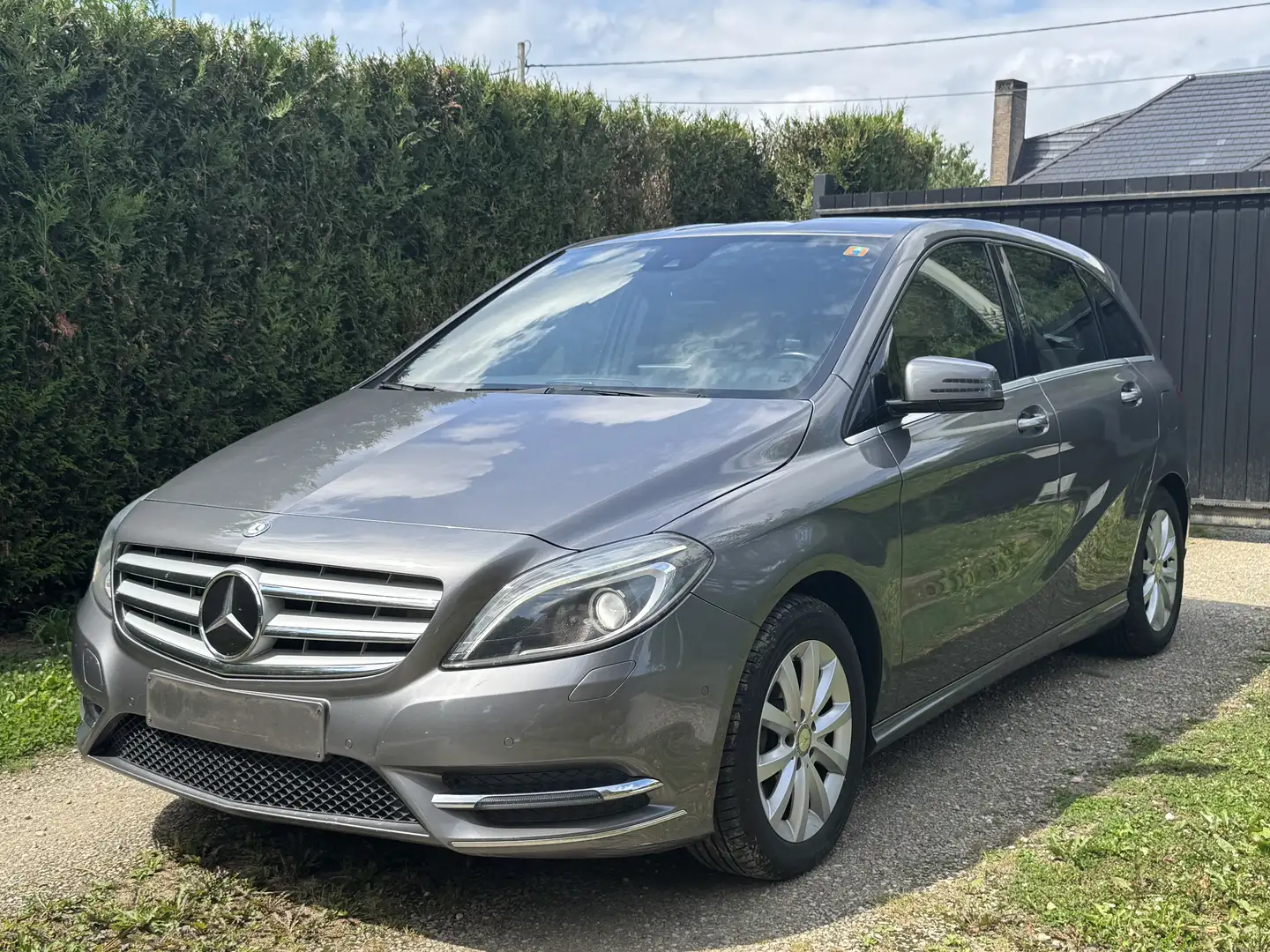 Mercedes-Benz B 180 CDI BlueEFFICIENCY+++Euro 5+++Full Options+++TOP Šedá - 1