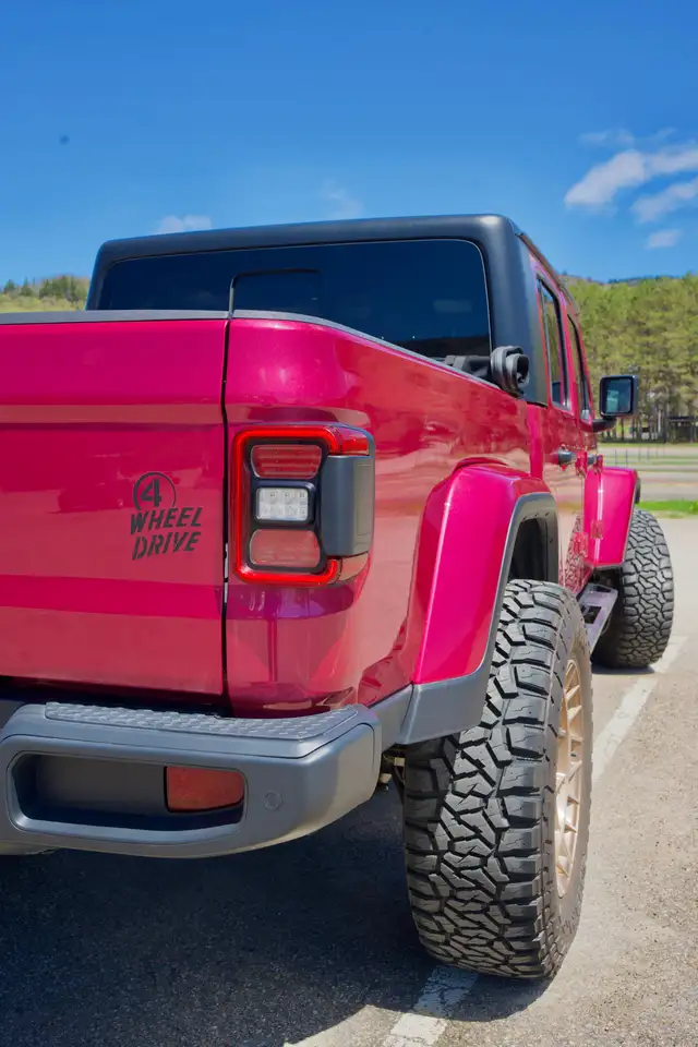 Jeep Gladiator снимка Jeep Gladiator