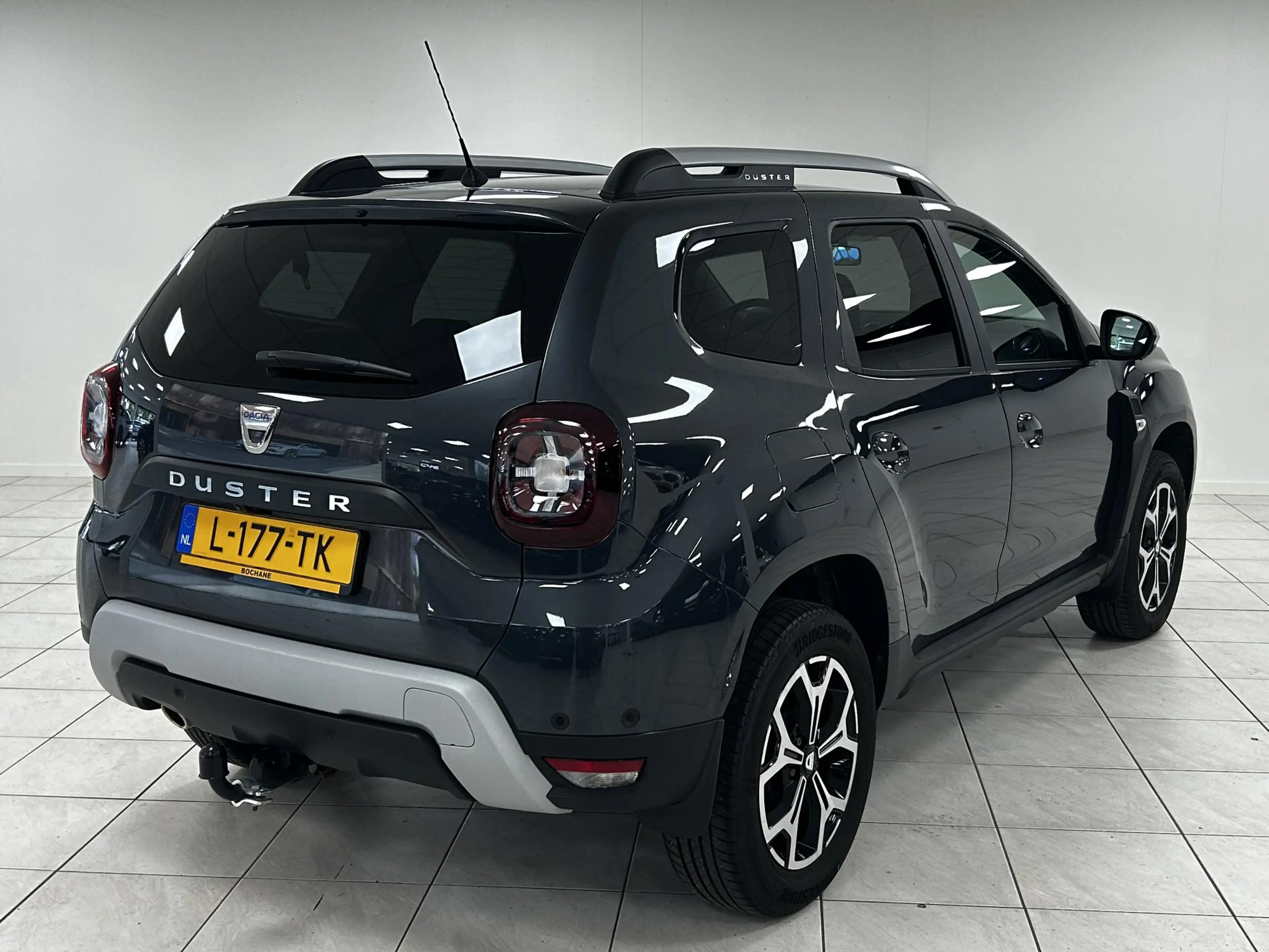 Dacia Duster 1.3 TCe Prestige NAVIGATIE | TREKHAAK | ACHTERUITR — photo 2