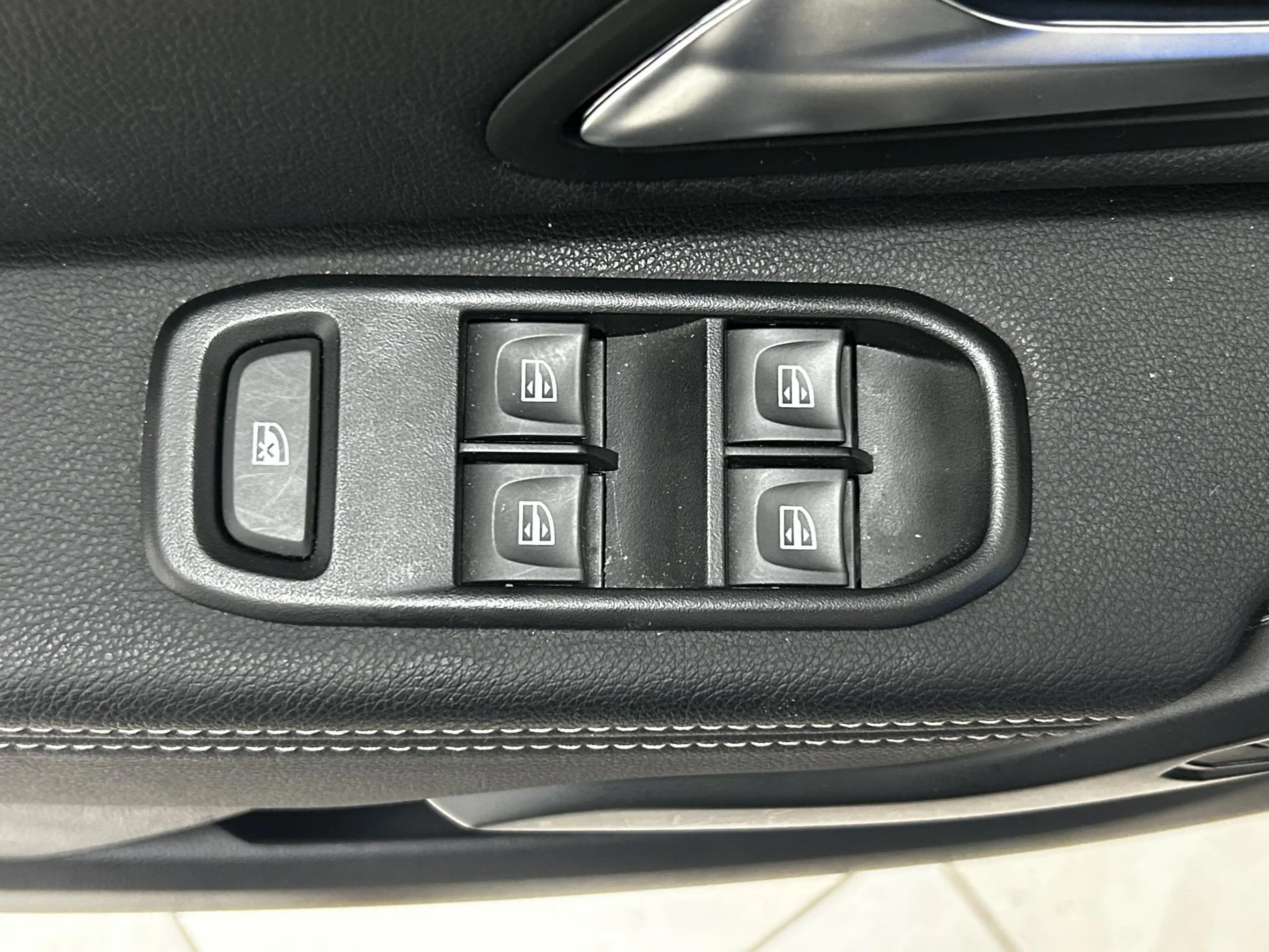 Dacia Duster 1.3 TCe Prestige NAVIGATIE | TREKHAAK | ACHTERUITR — photo 19