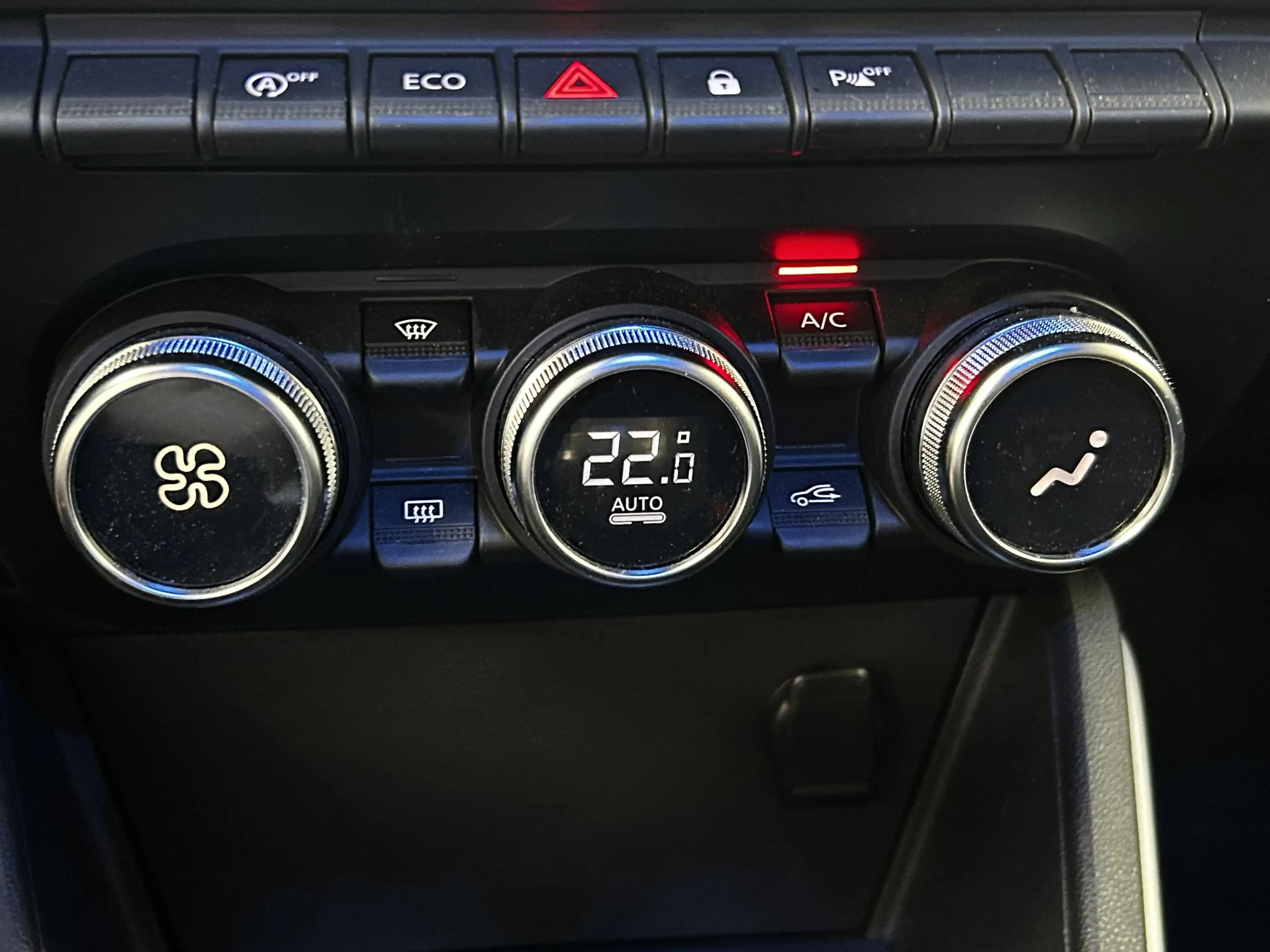 Dacia Duster 1.3 TCe Prestige NAVIGATIE | TREKHAAK | ACHTERUITR — photo 12