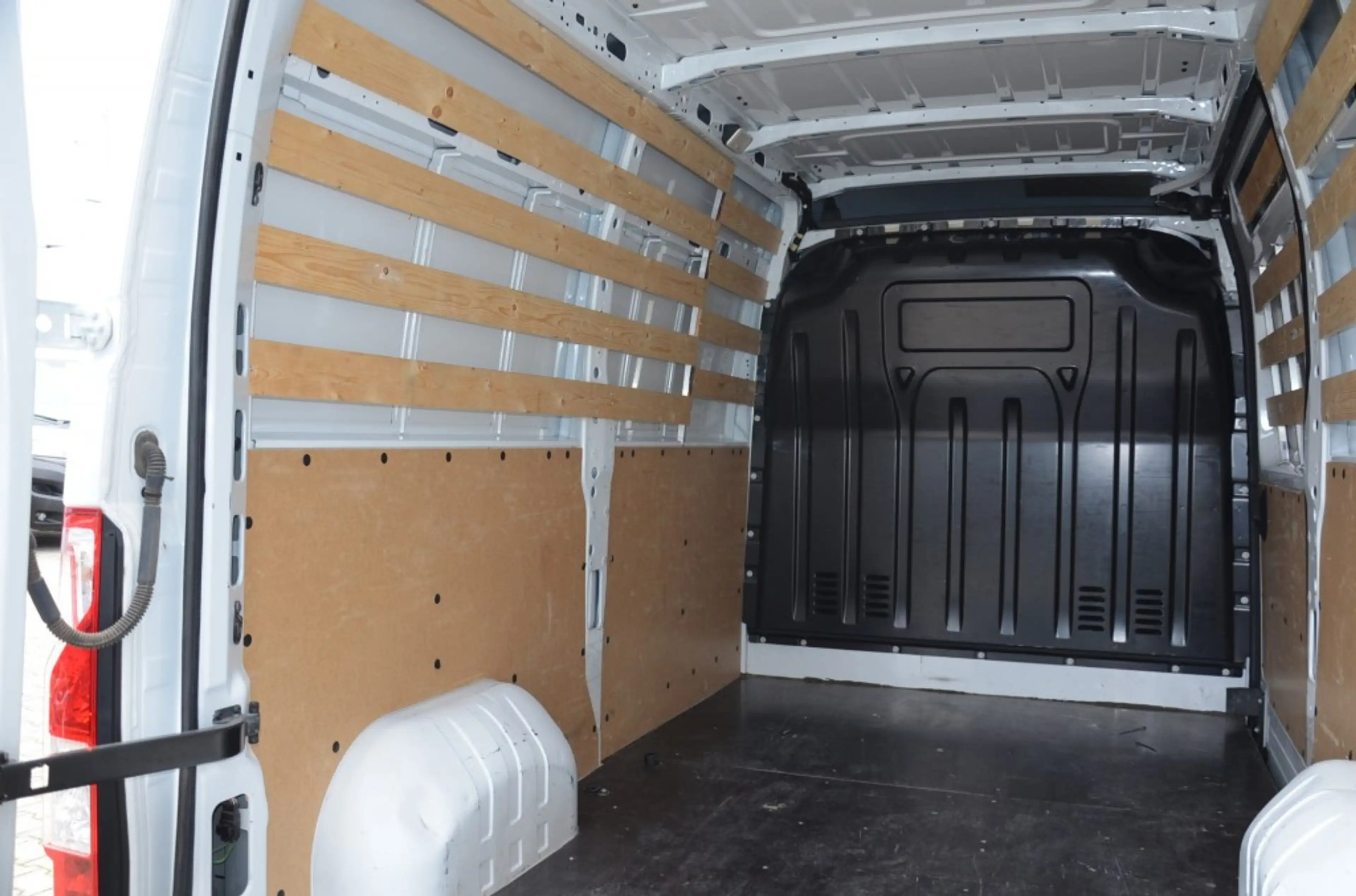 Nissan Interstar 2.3 Blue HDI L2H2  Interstar/master — photo 6