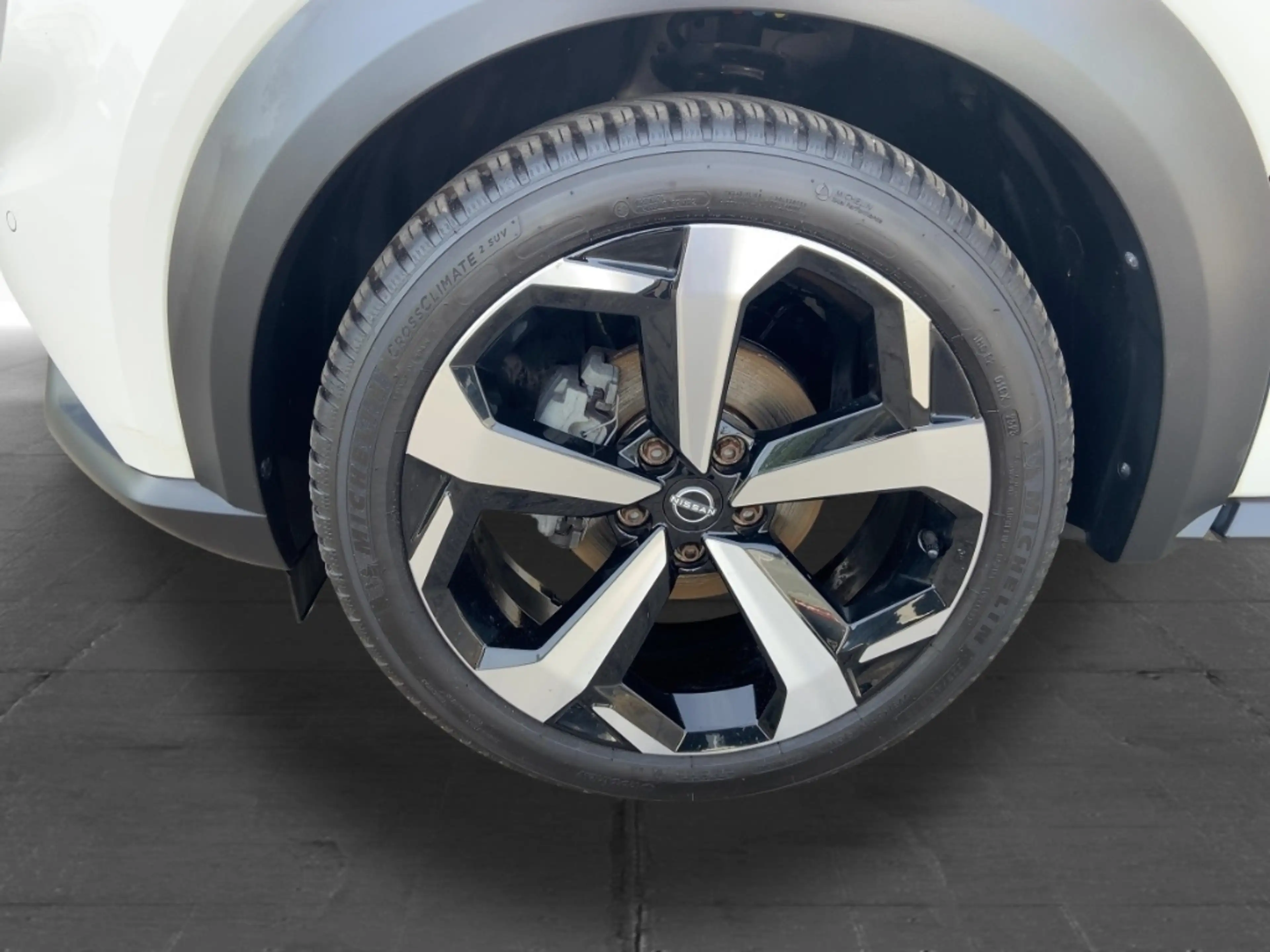 Nissan Juke TEKNA 1.6 Hybrid 145 PS Automatik Bose/LED/RFK/Kli — photo 7