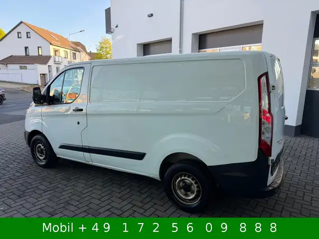 Ford Transit Custom view 13