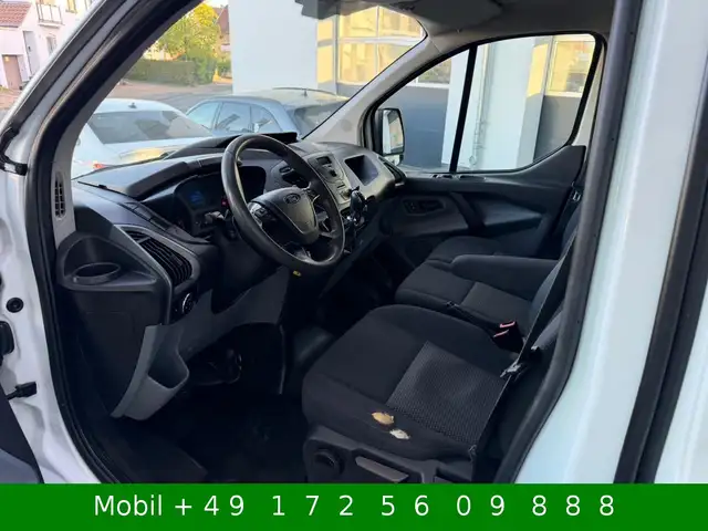 Ford Transit Custom view 14