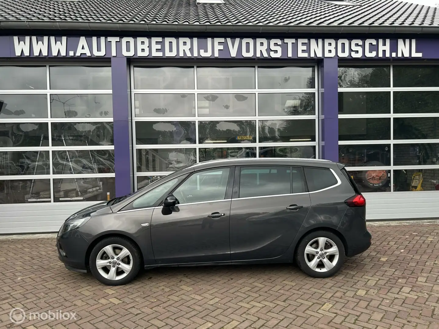 Opel Zafira Tourer 1.6 CDTI Cosmo * NAVI * AIRCO * TREKHAAK Gris - 2