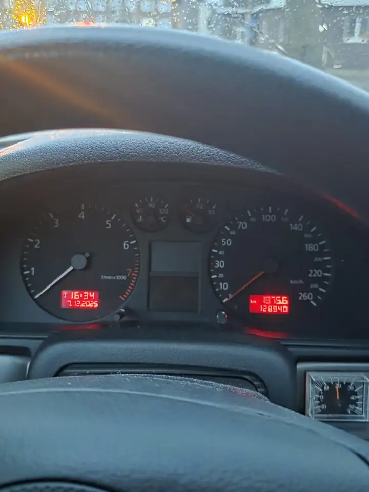 Audi A4 1.8, foto 2
