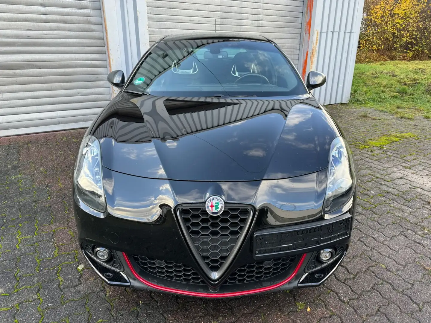 Alfa Romeo Giulietta Veloce/Bose/Xenon/Sportsitze/PDC/Navi Černá - 2
