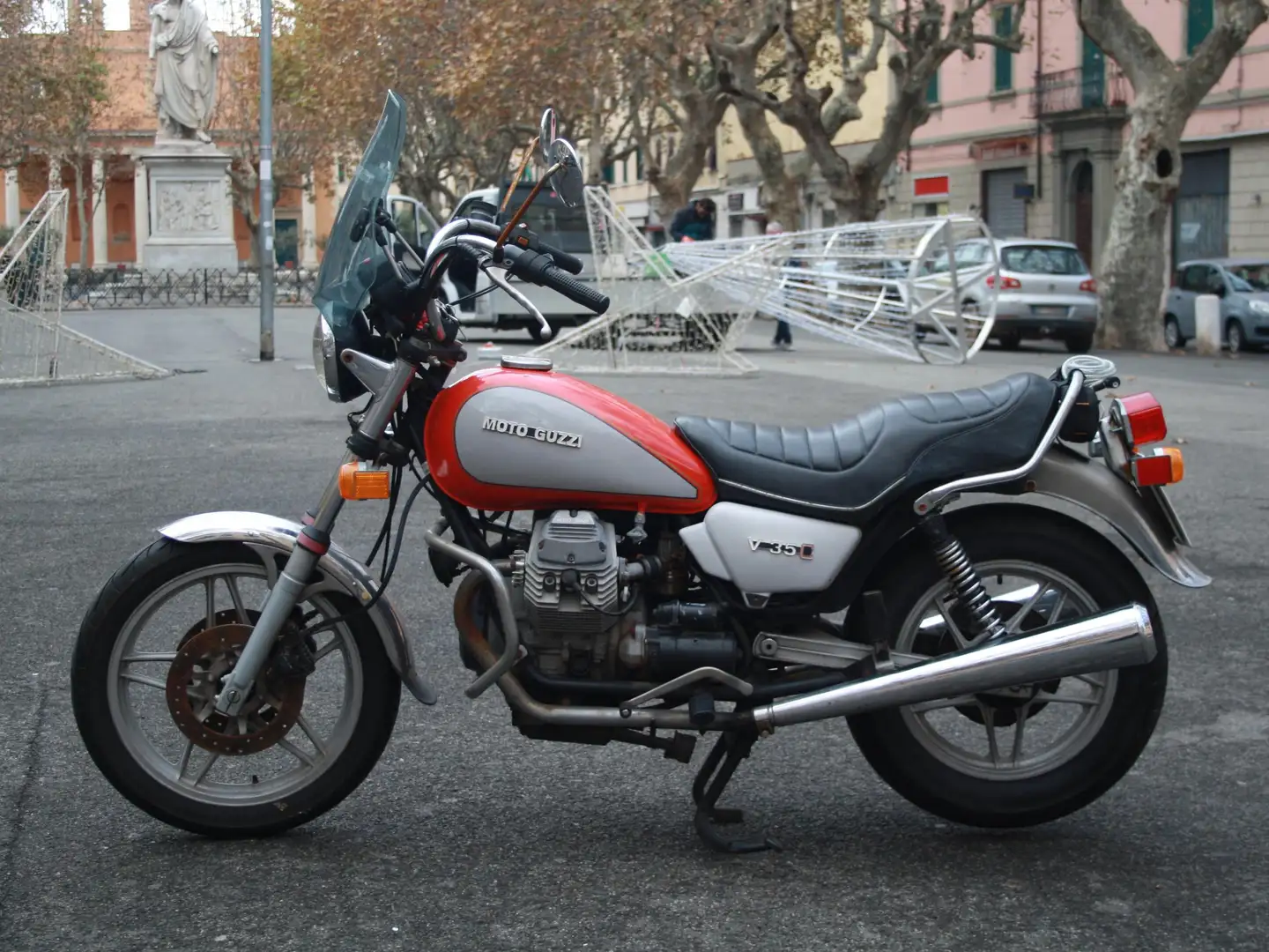 Moto Guzzi V 35 C Custom Rojo - 2