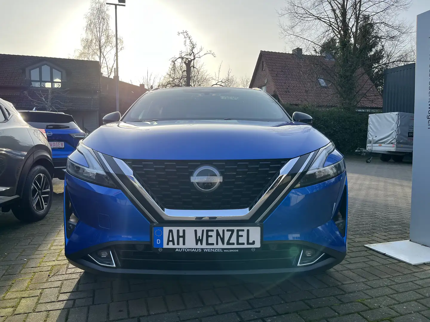 Nissan Qashqai 1.3 MHEV X-tronic Tekna+ Glasdach,Leder,Kamera Blau - 2