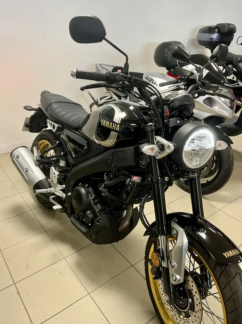Yamaha XSR 125 Noir - 1