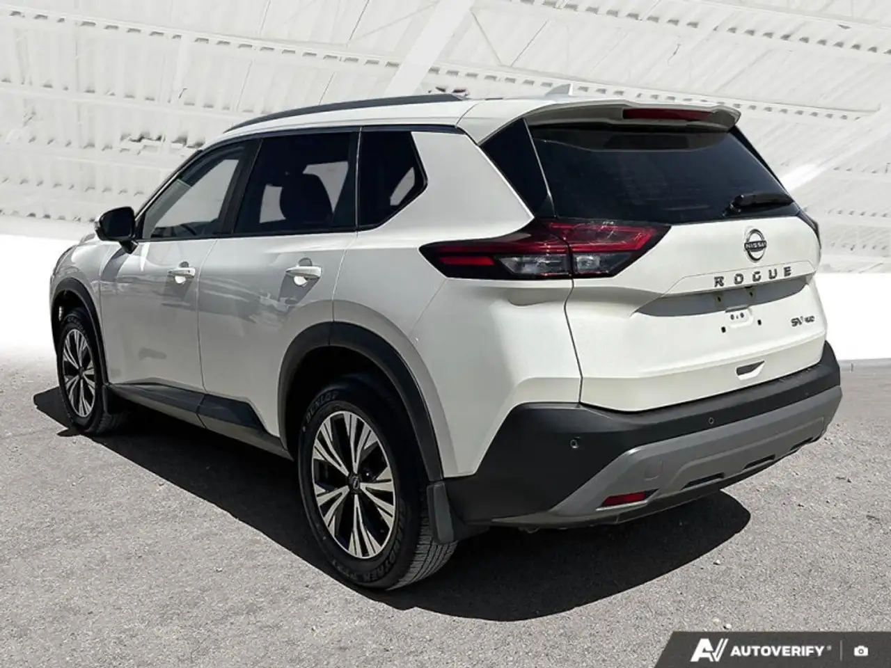 Nissan Rogue снимка Nissan Rogue