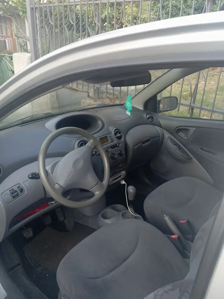 Toyota Yaris 3p 1.0, foto 4