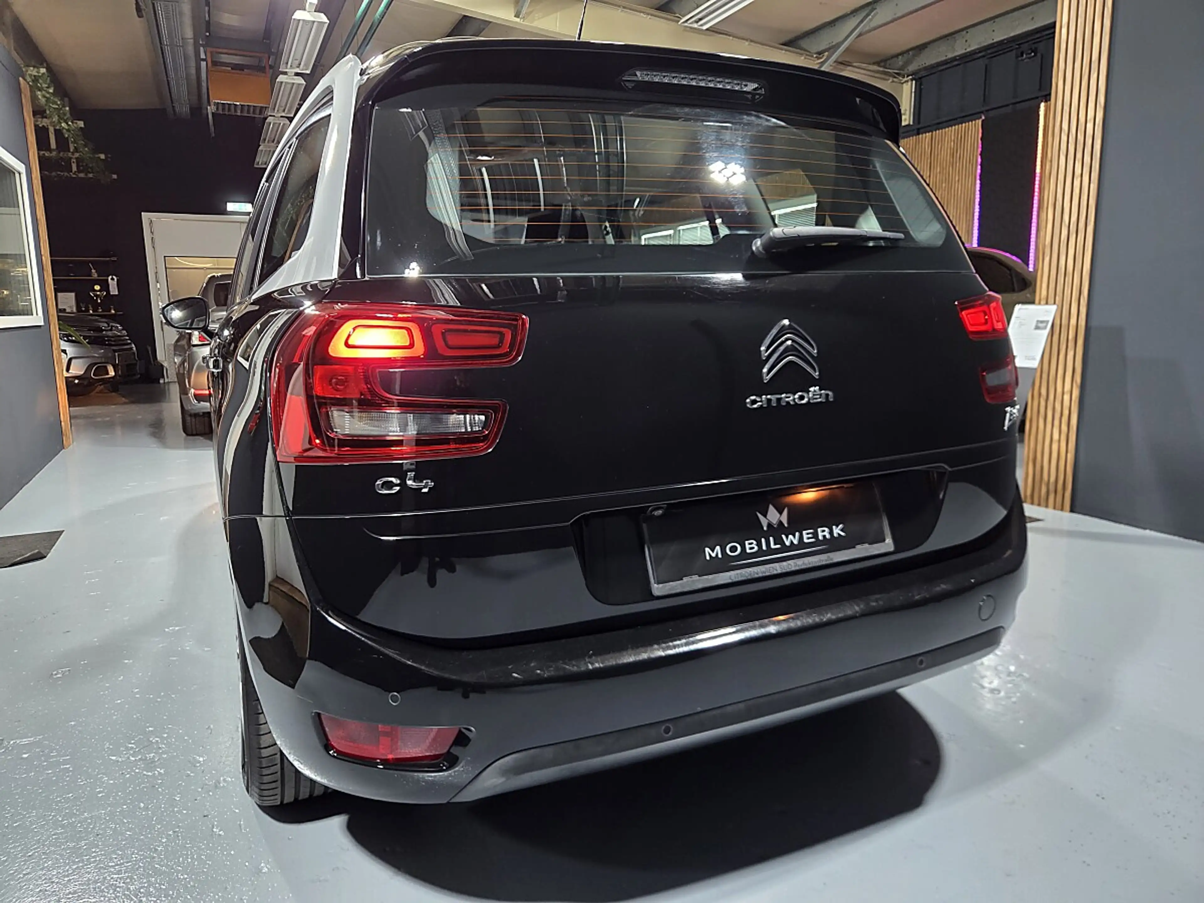 Citroen Grand C4 Picasso * 7 Sitzer - Pickerl bis 07/2027 — photo 13