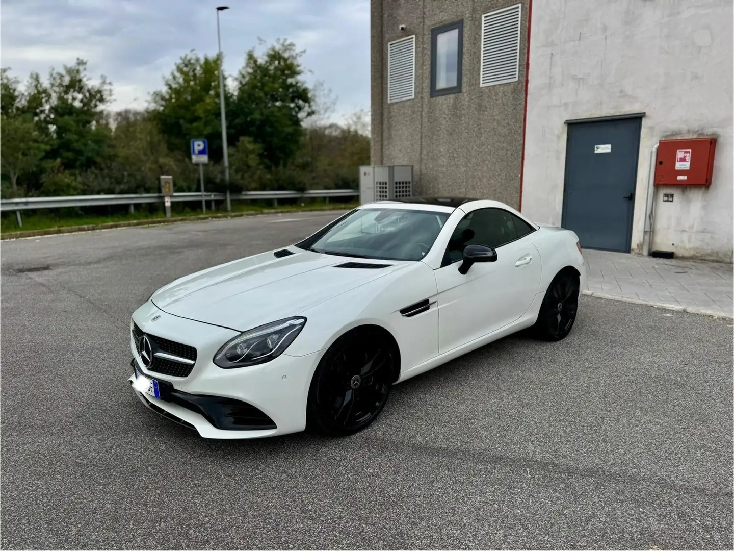Mercedes-Benz SLC 250 d AMG Line auto - 2