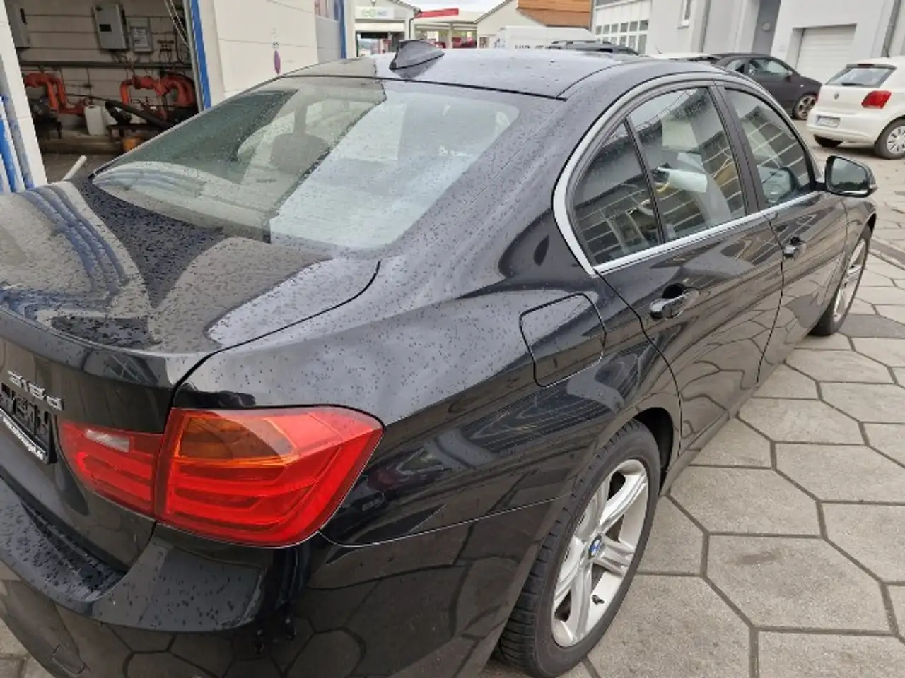 BMW 318 d — photo 3