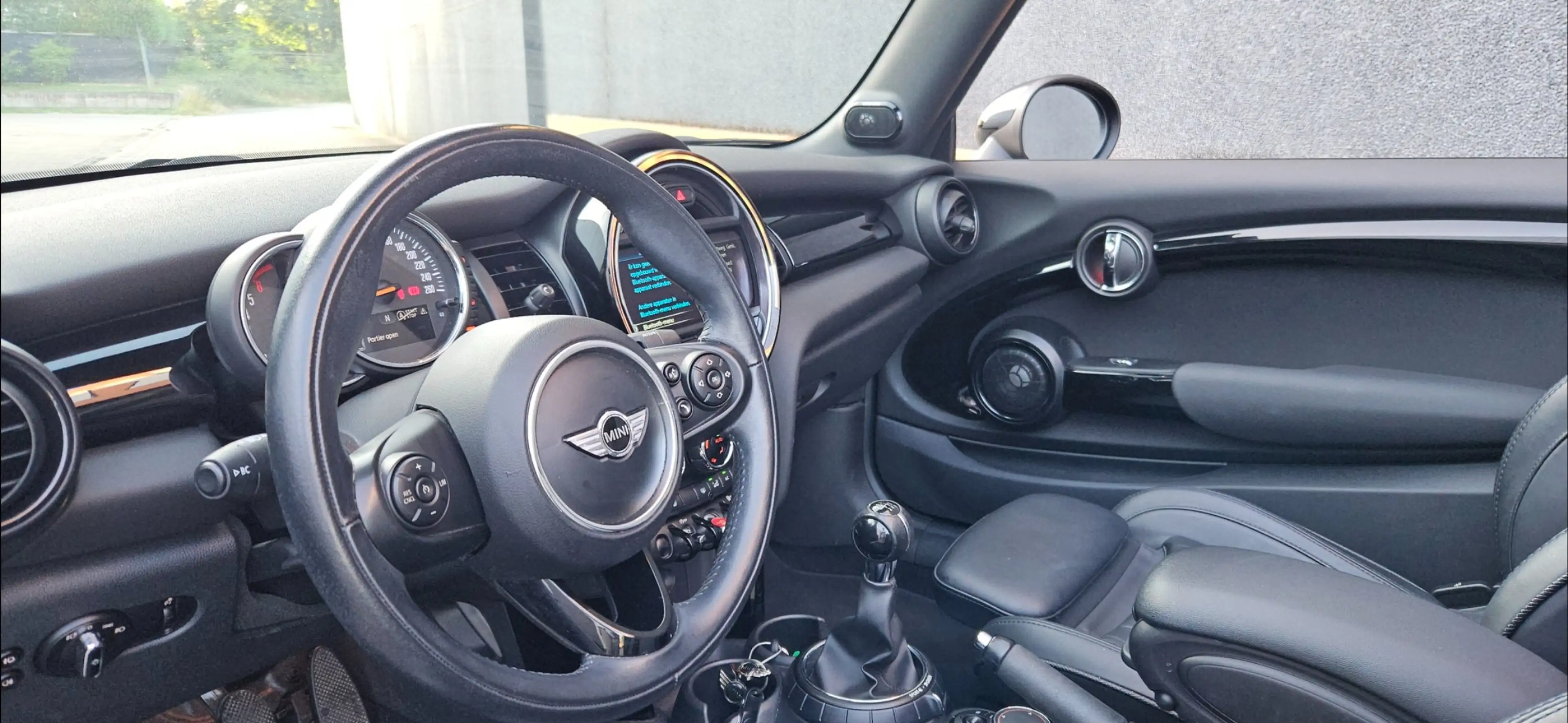 MINI Cooper D Cabrio BLACK PACK/LEDER/HARMAN KARDON/LED/ **GO KART MODE — photo 11