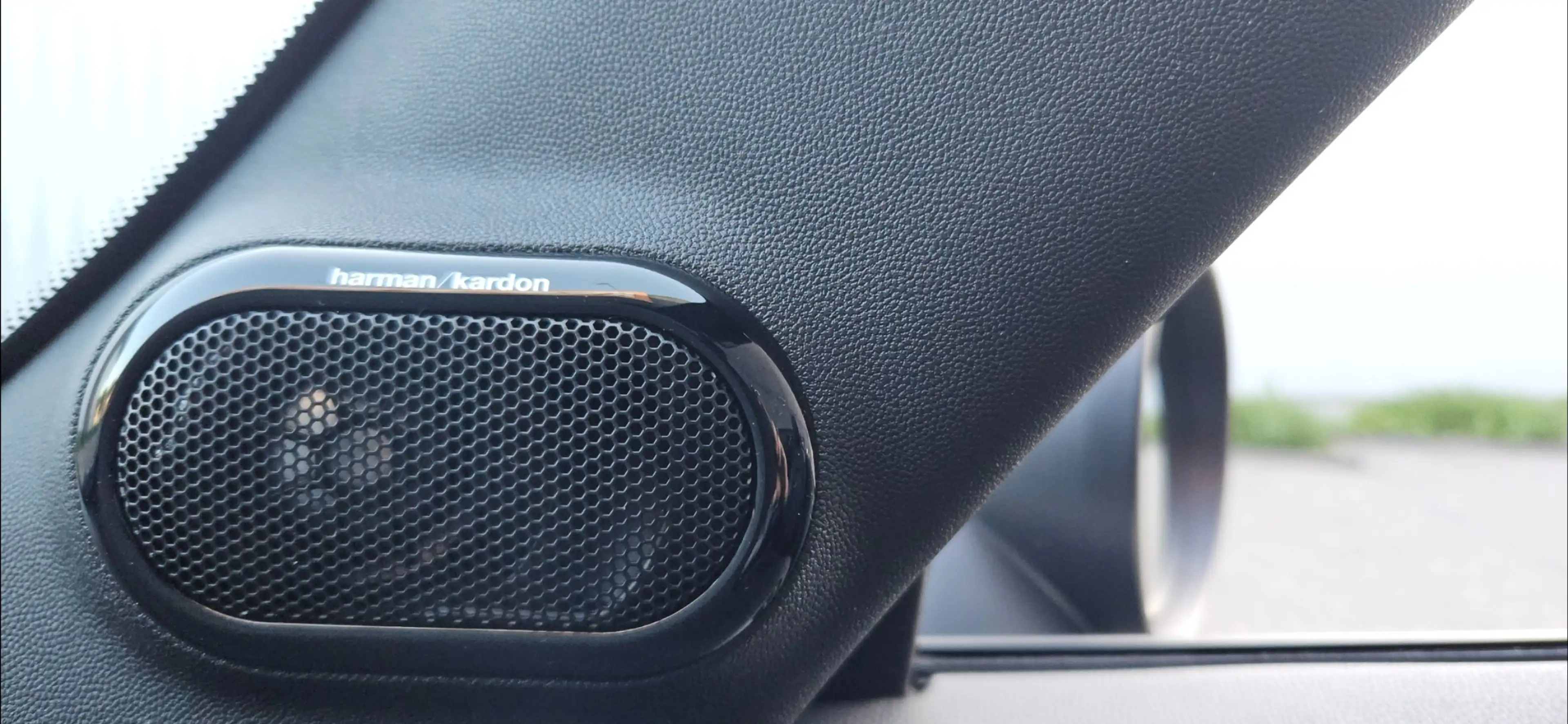 MINI Cooper D Cabrio BLACK PACK/LEDER/HARMAN KARDON/LED/ **GO KART MODE — photo 15