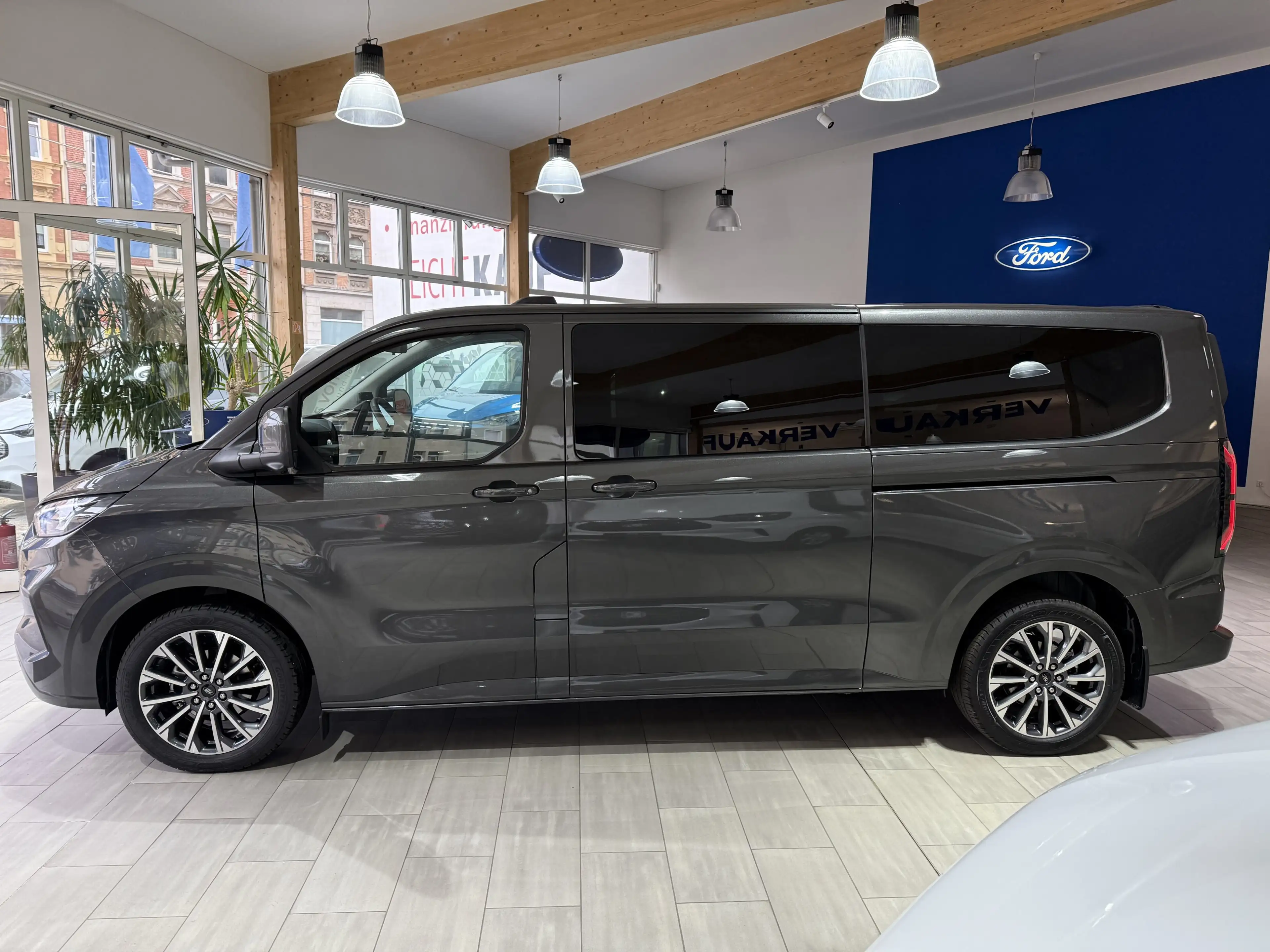 Ford Tourneo Custom Titanium X L2 AWD elek. AHK / B&O / Standheizung — photo 8