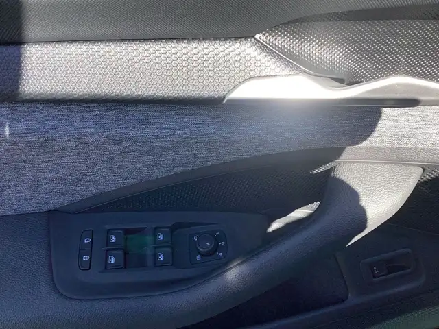 Skoda Superb view 8