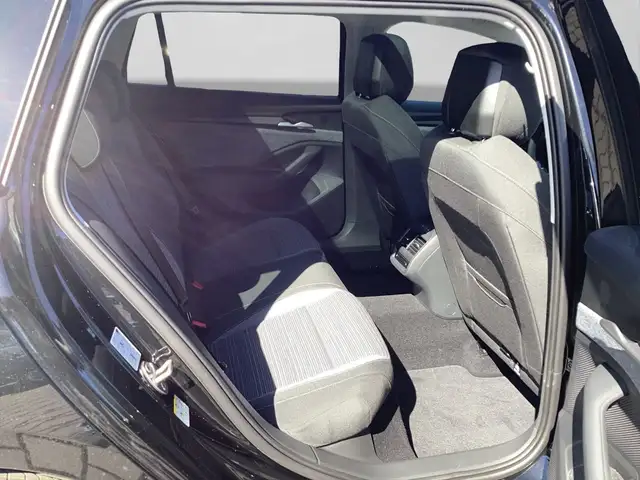 Skoda Superb view 6