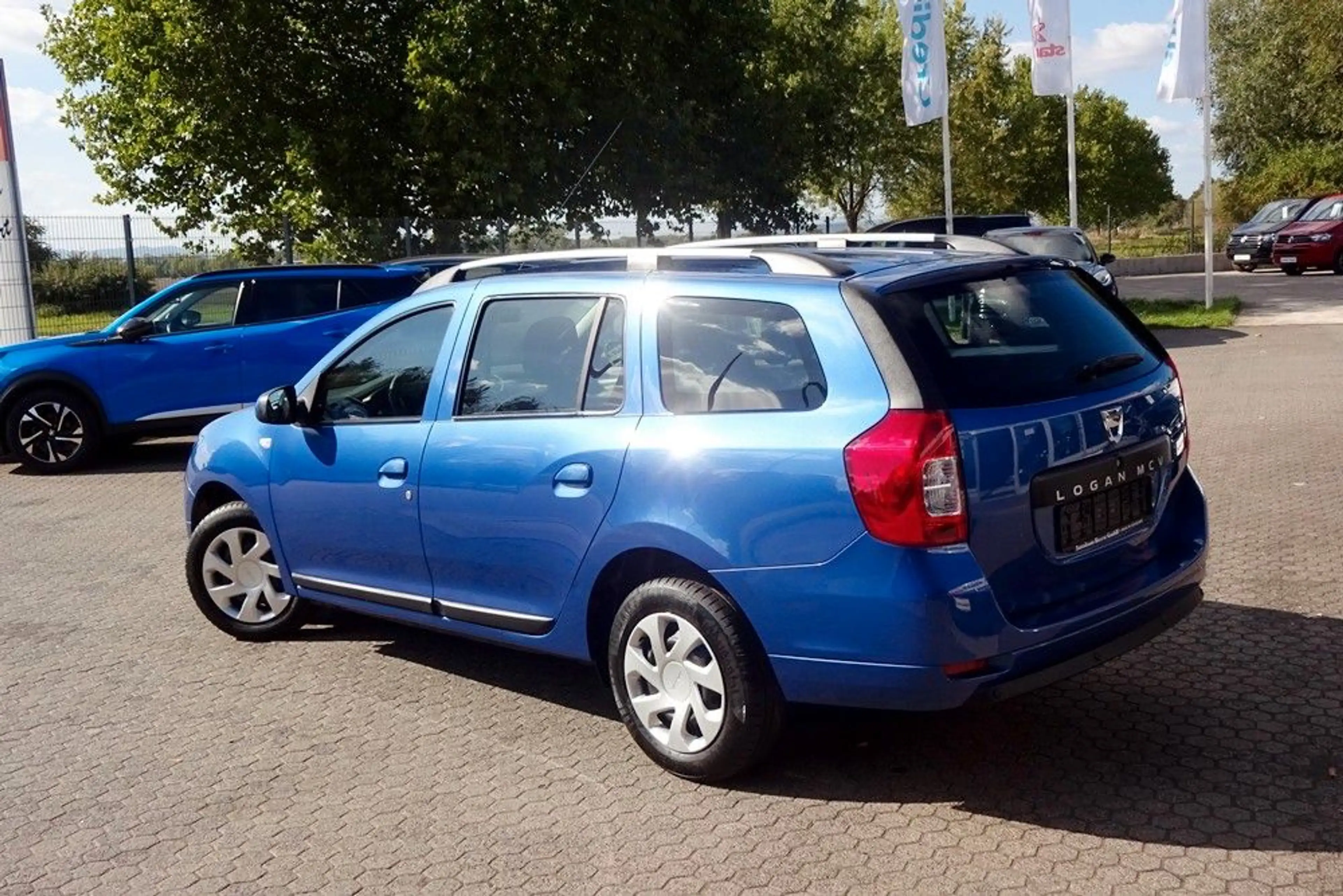 Dacia Logan MCV II Kombi 1.2 Laureate-SOR+WR/KLIMA/PDC — photo 7