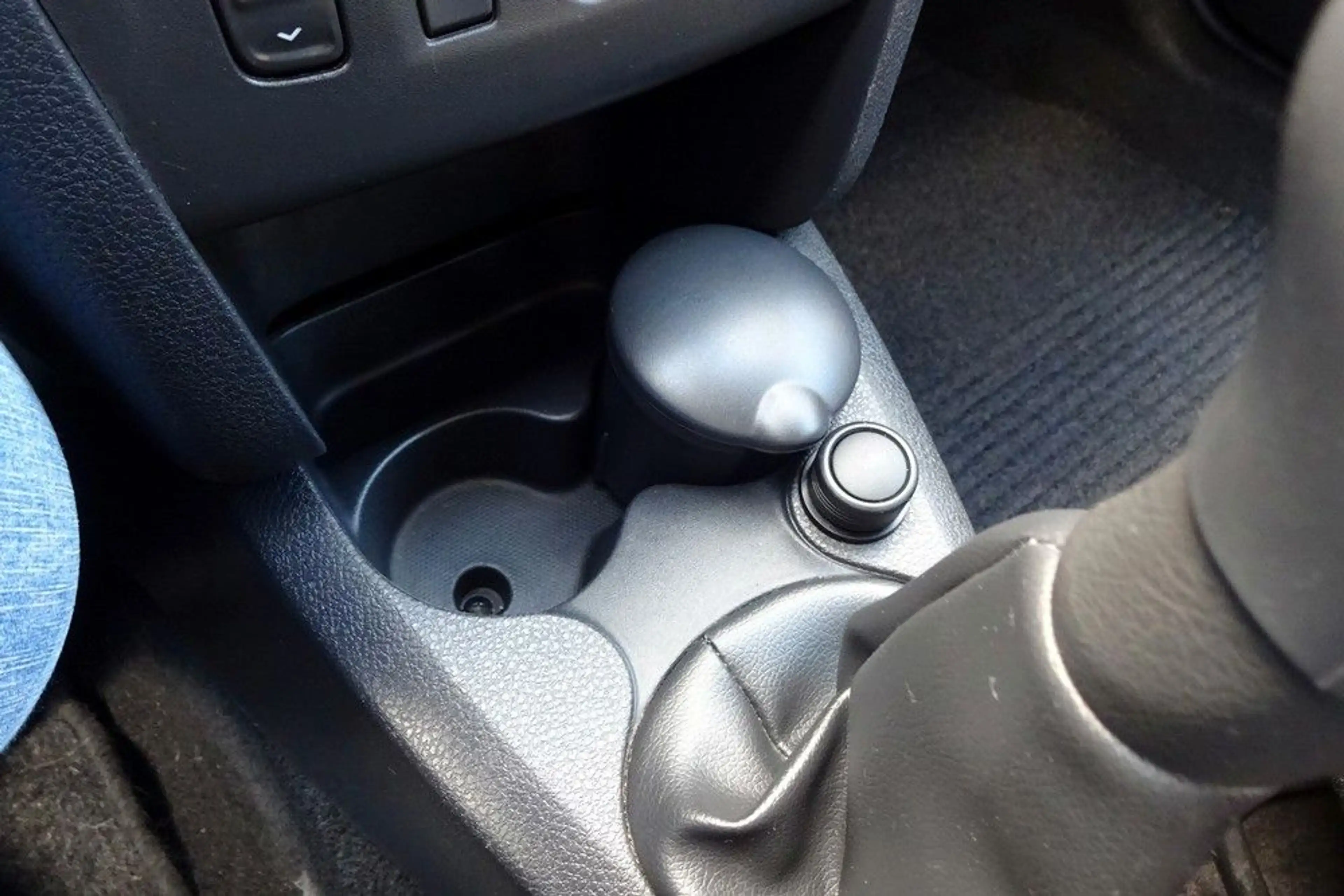 Dacia Logan MCV II Kombi 1.2 Laureate-SOR+WR/KLIMA/PDC — photo 36