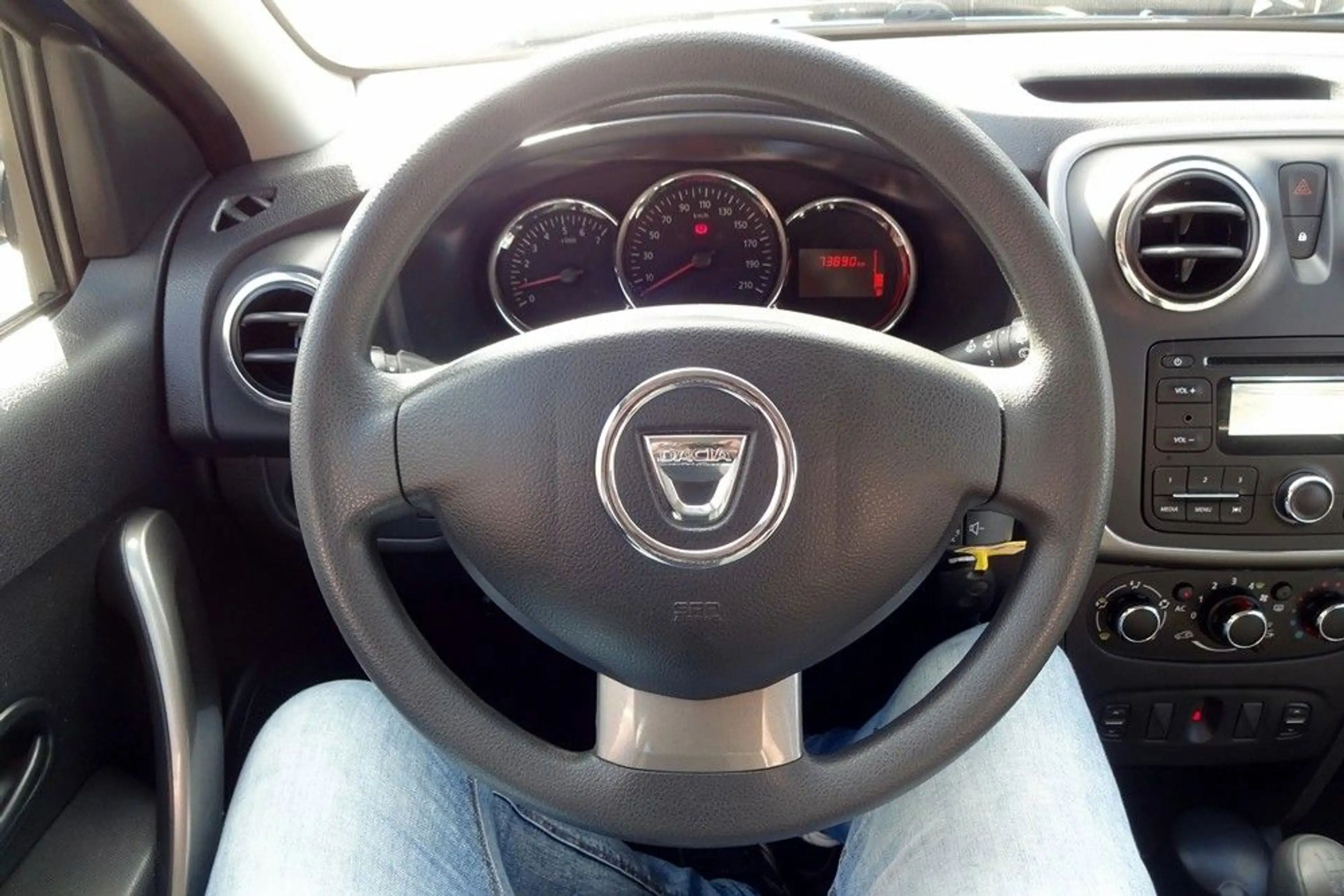 Dacia Logan MCV II Kombi 1.2 Laureate-SOR+WR/KLIMA/PDC — photo 29