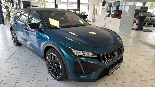 Peugeot 408 Allure PHEV 225 e-EAT8