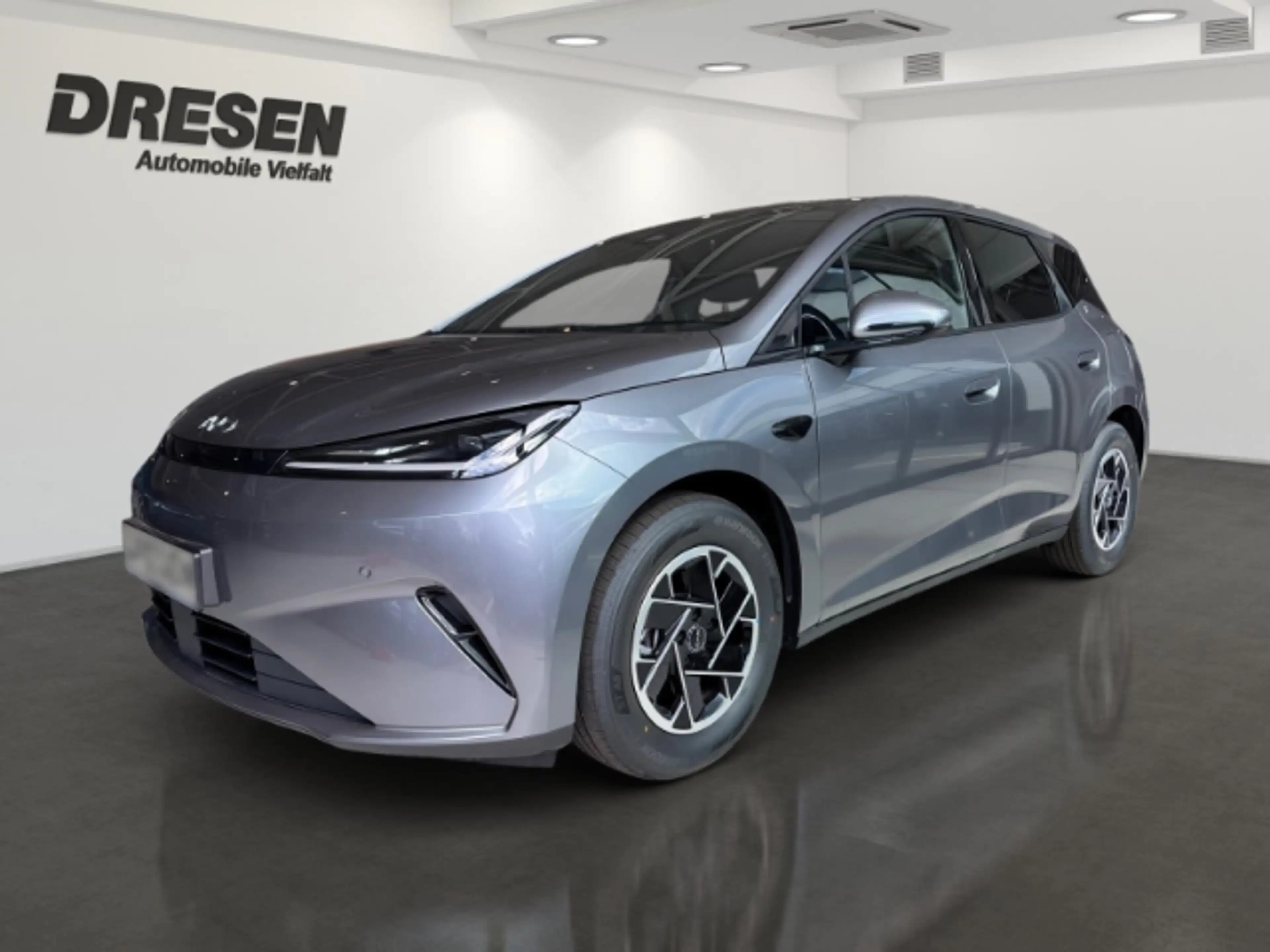 BYD Dolphin G DM-i Boost LED/Klima/Carplay/Rückfahrkamera — photo 2
