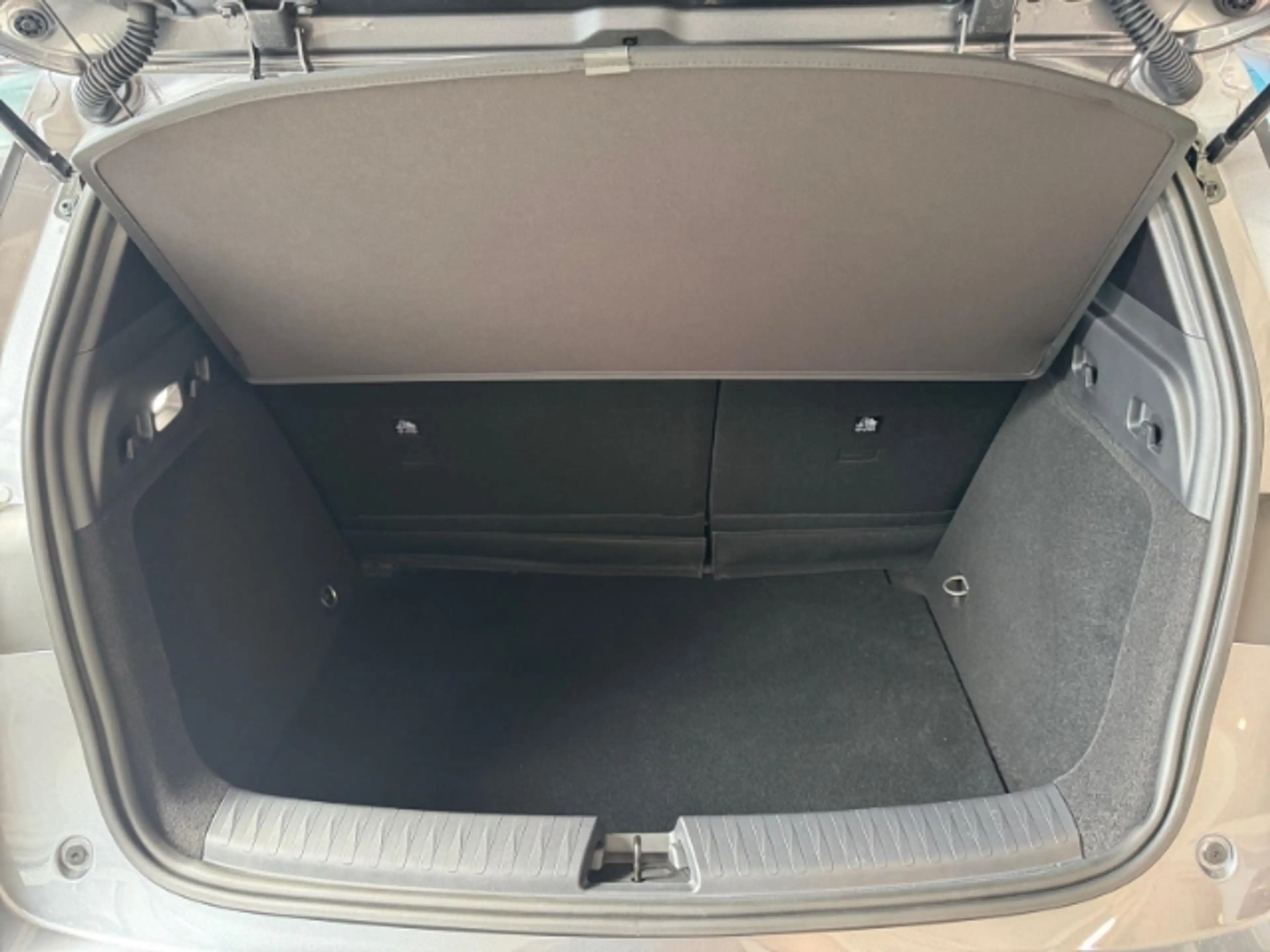 BYD Dolphin G DM-i Boost LED/Klima/Carplay/Rückfahrkamera — photo 13