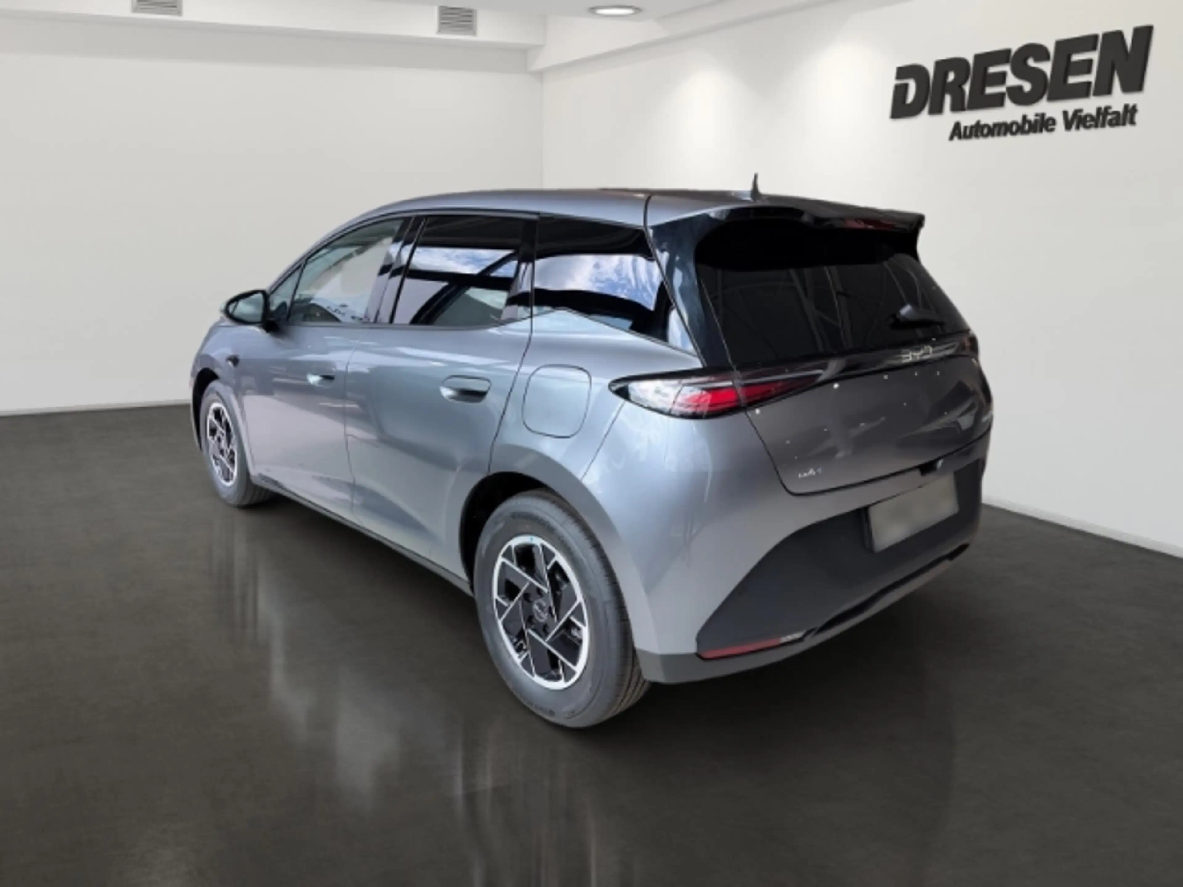 BYD Dolphin G DM-i Boost LED/Klima/Carplay/Rückfahrkamera — photo 5