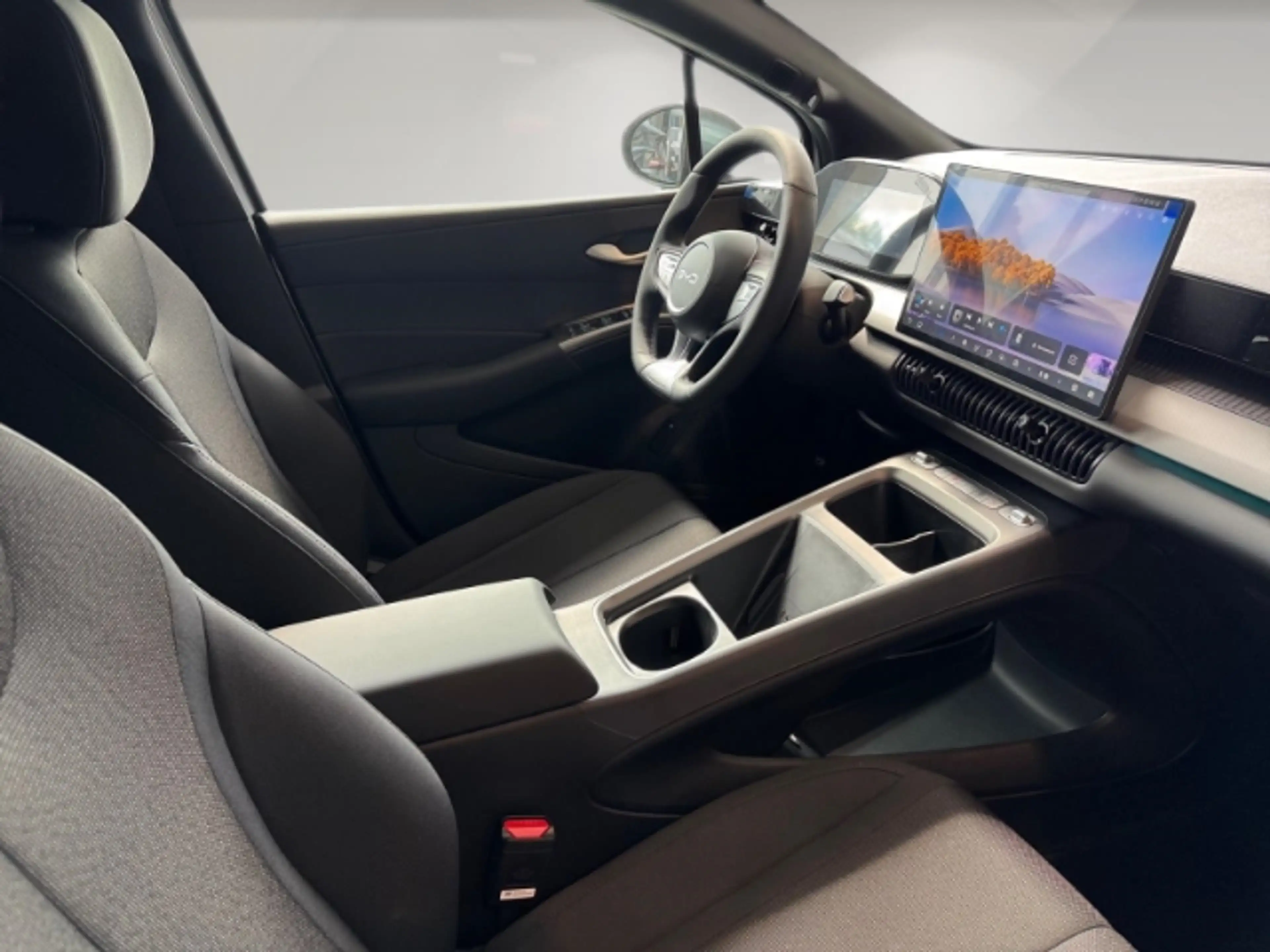 BYD Dolphin G DM-i Boost LED/Klima/Carplay/Rückfahrkamera — photo 15