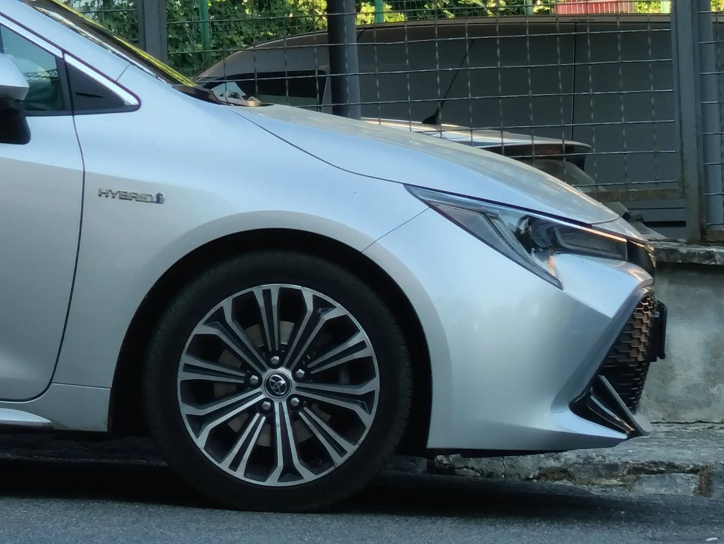 Toyota Corolla Touring Sports 2.0h Style cvt - 2